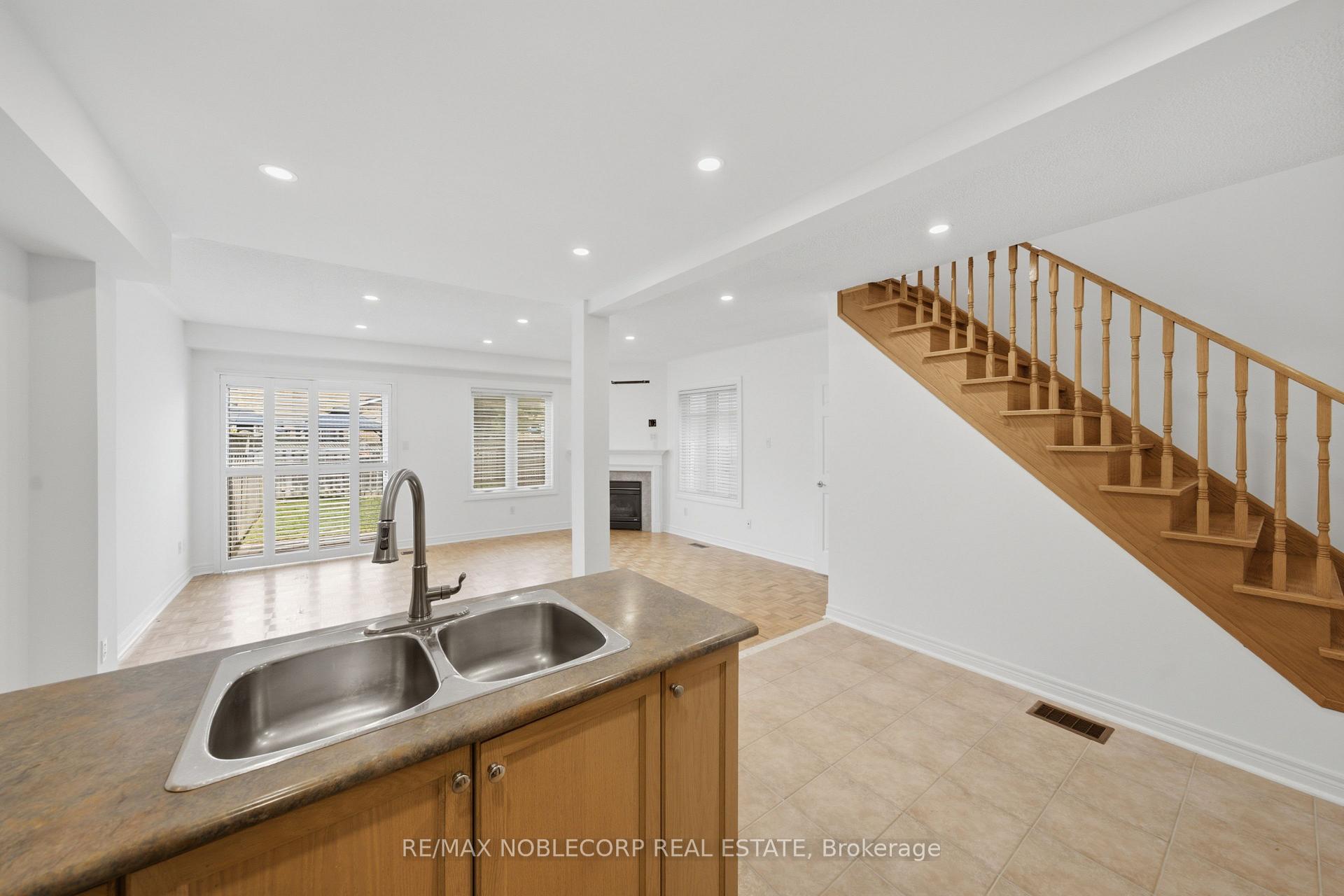 Photo 13 of 22 Carriage House Road, Caledon, Bolton East — HOMEH