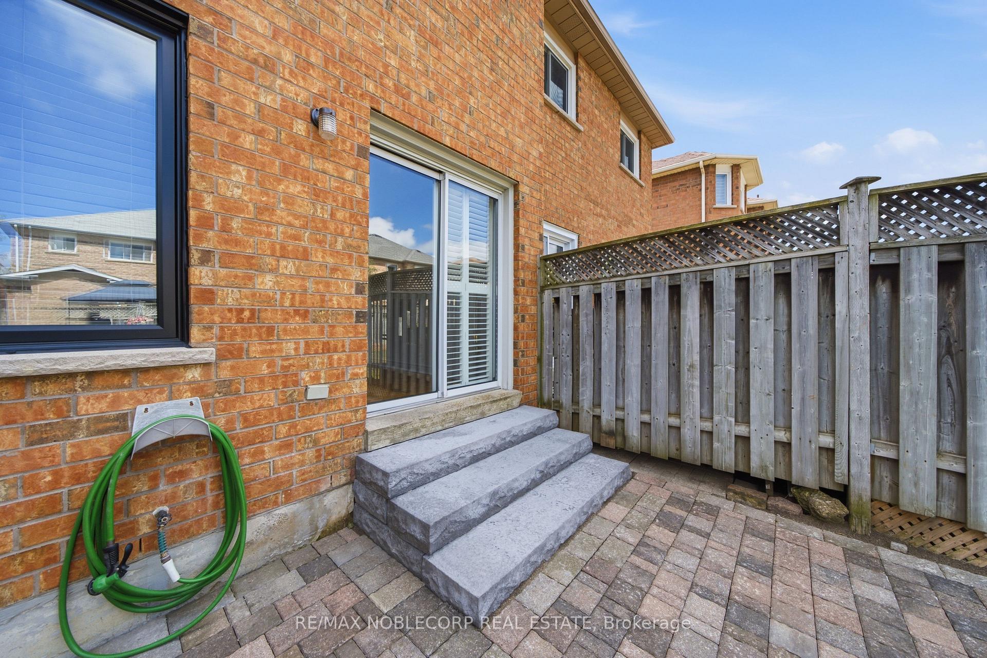 Photo 43 of 22 Carriage House Road, Caledon, Bolton East — HOMEH