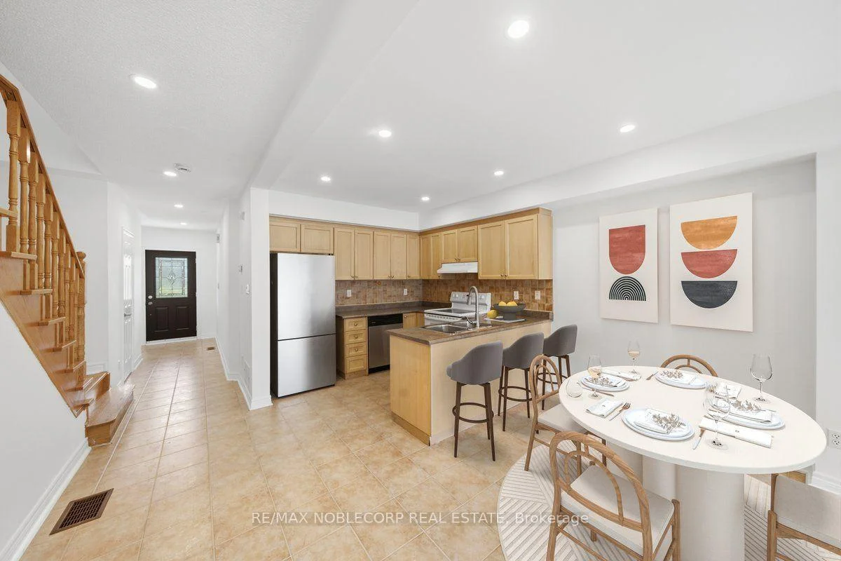 Photo 15 of 22 Carriage House Road, Caledon, Bolton East — HOMEH