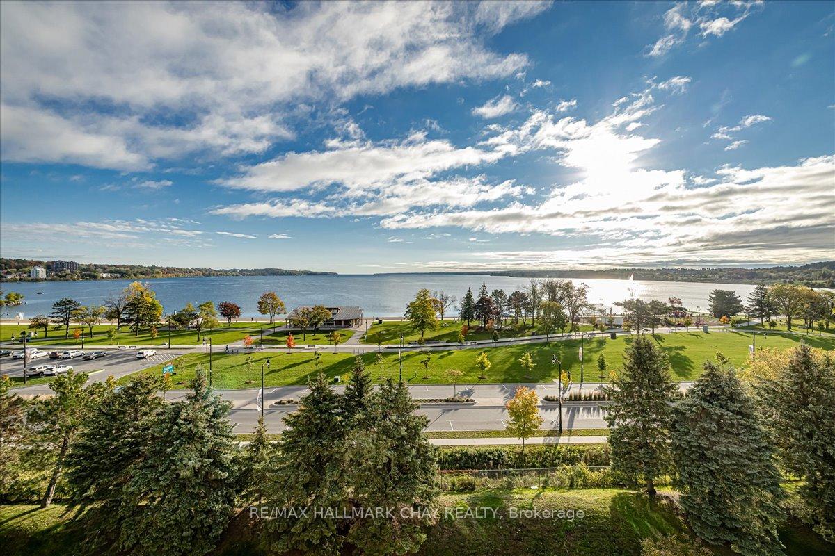 Photo 3 of Unit 1506, 65 Ellen Street, Barrie, City Centre — HOMEH