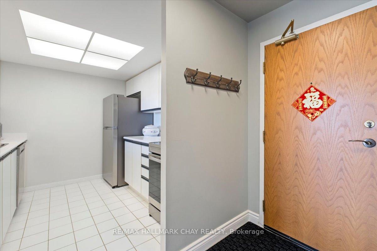 Photo 11 of Unit 1506, 65 Ellen Street, Barrie, City Centre — HOMEH