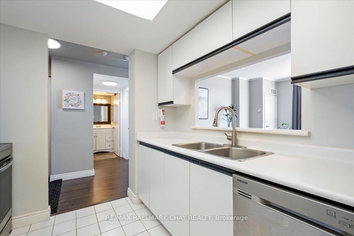 Photo 15 of Unit 1506, 65 Ellen Street, Barrie, City Centre — HOMEH