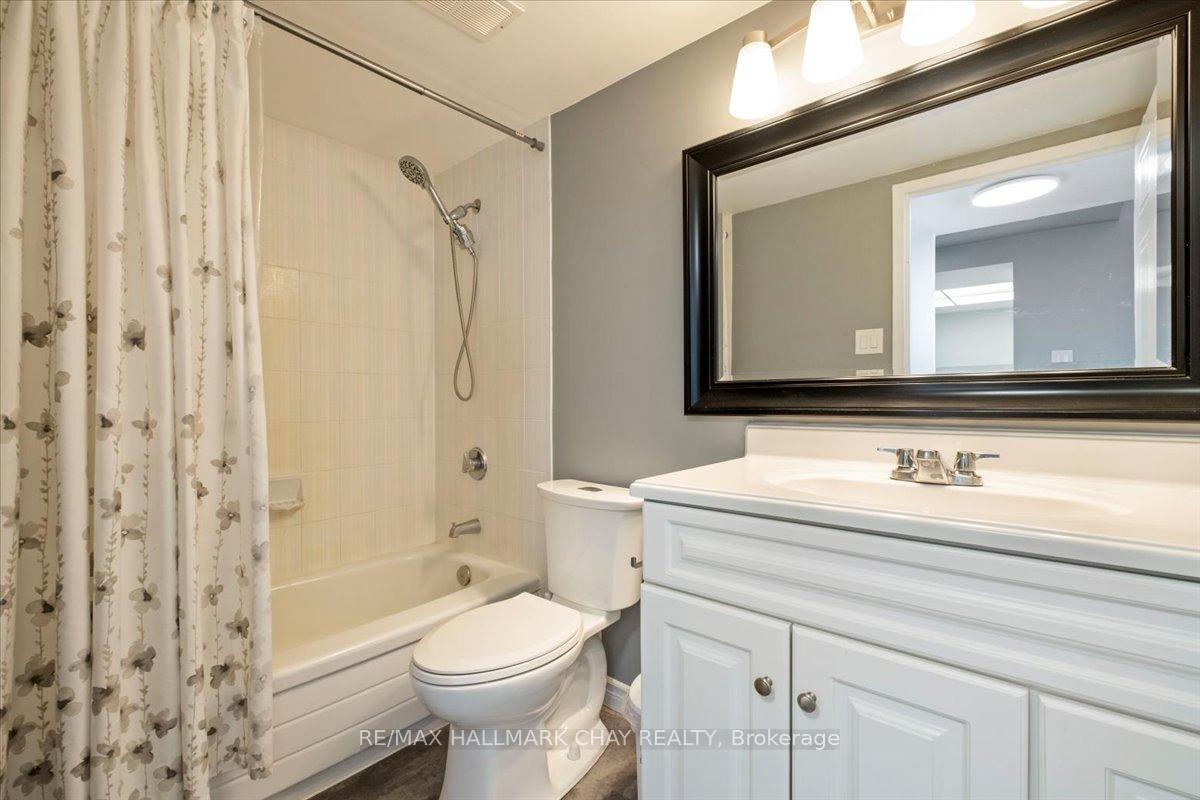 Photo 26 of Unit 1506, 65 Ellen Street, Barrie, City Centre — HOMEH
