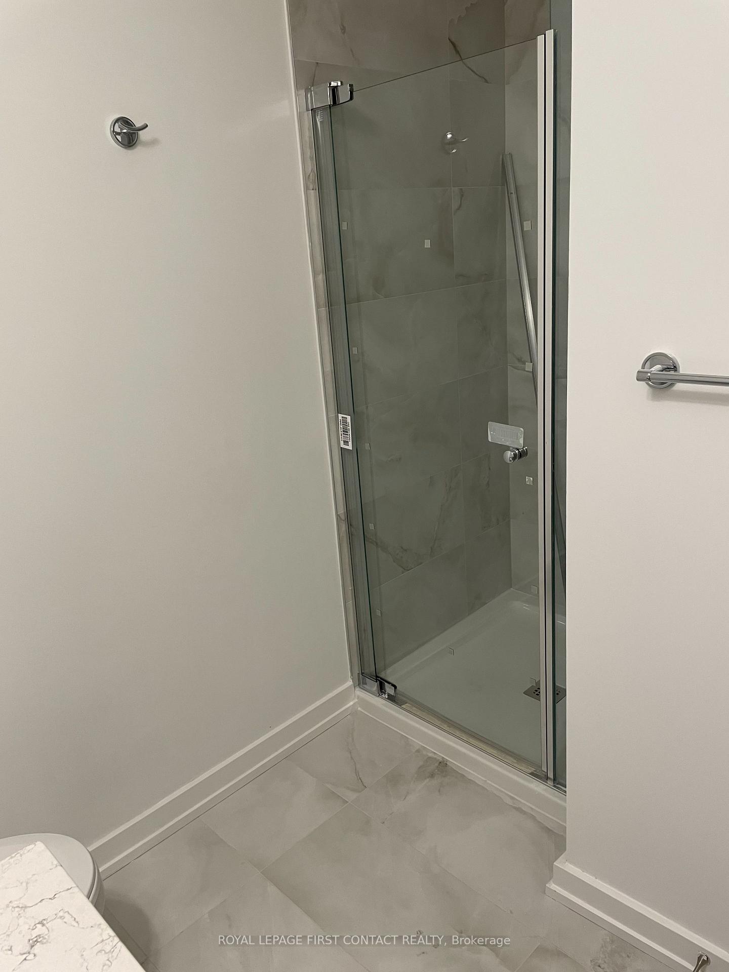 Photo 3 of Unit 304, 430 Essa Road, Barrie, Holly — HOMEH