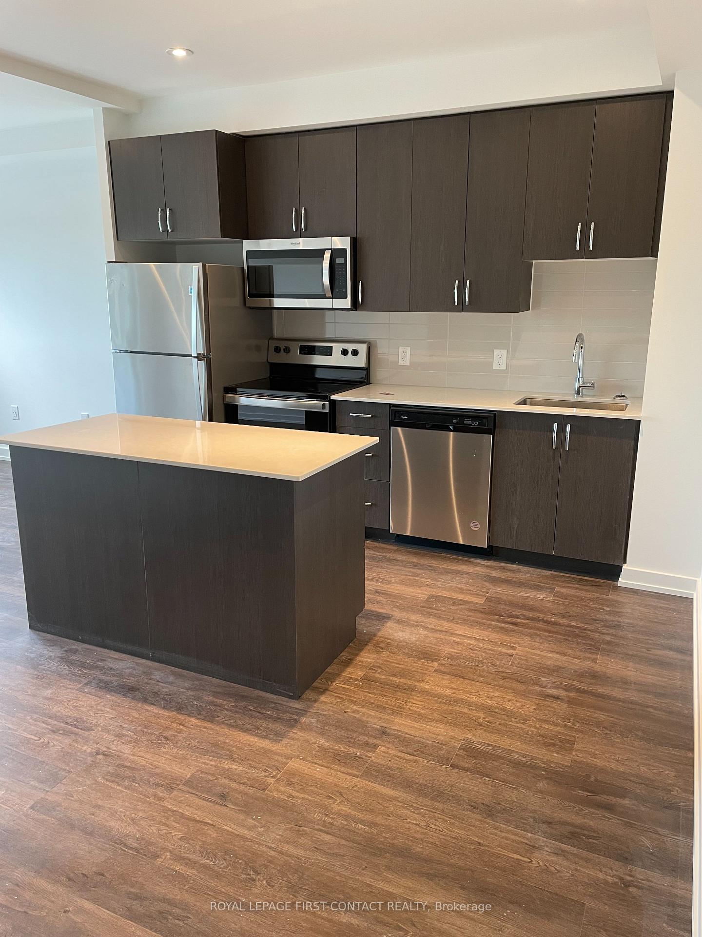 Photo 6 of Unit 304, 430 Essa Road, Barrie, Holly — HOMEH