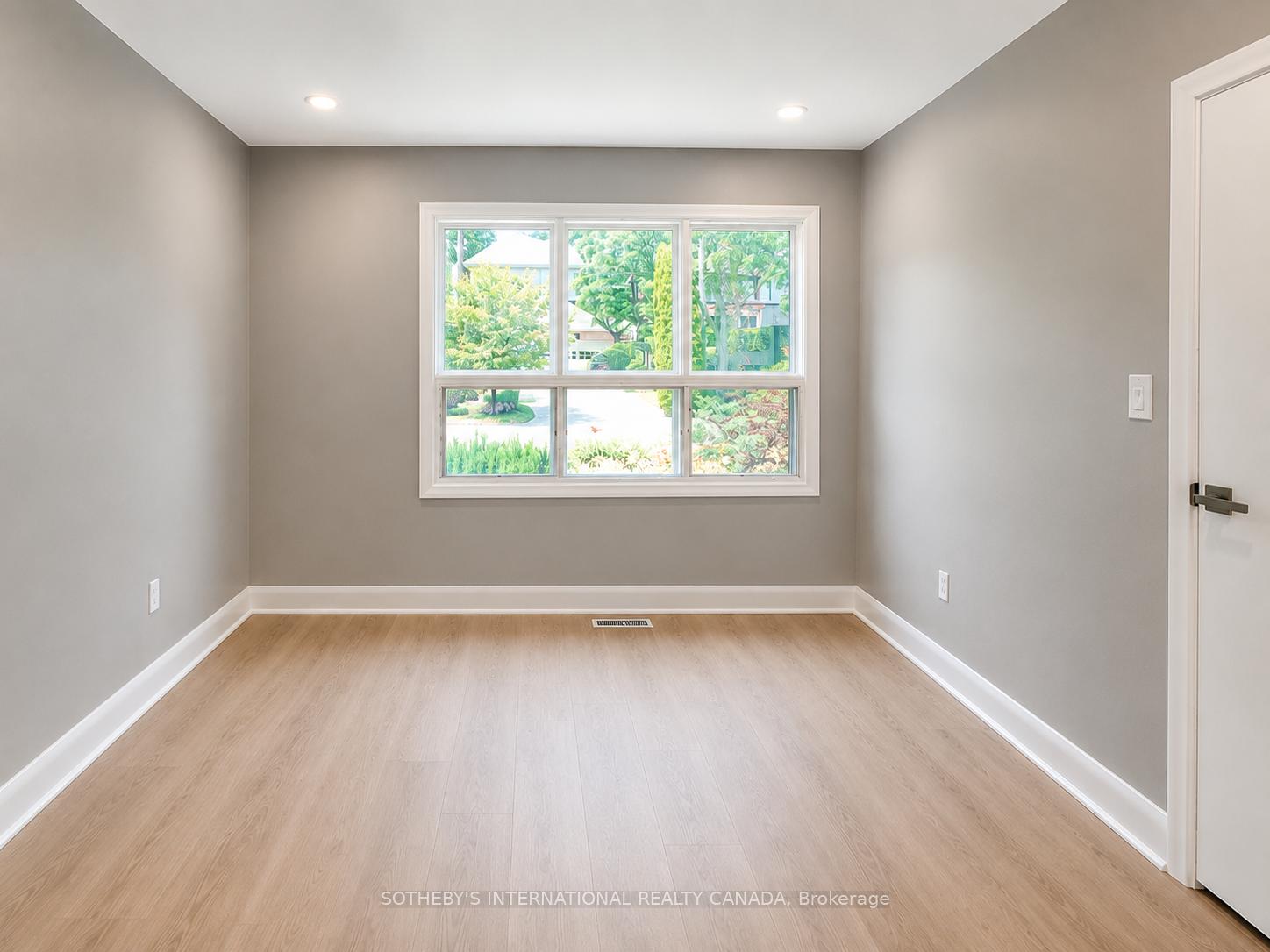 Photo 9 of 9 Lloydminster Crescent, North York, Newtonbrook East — HOMEH