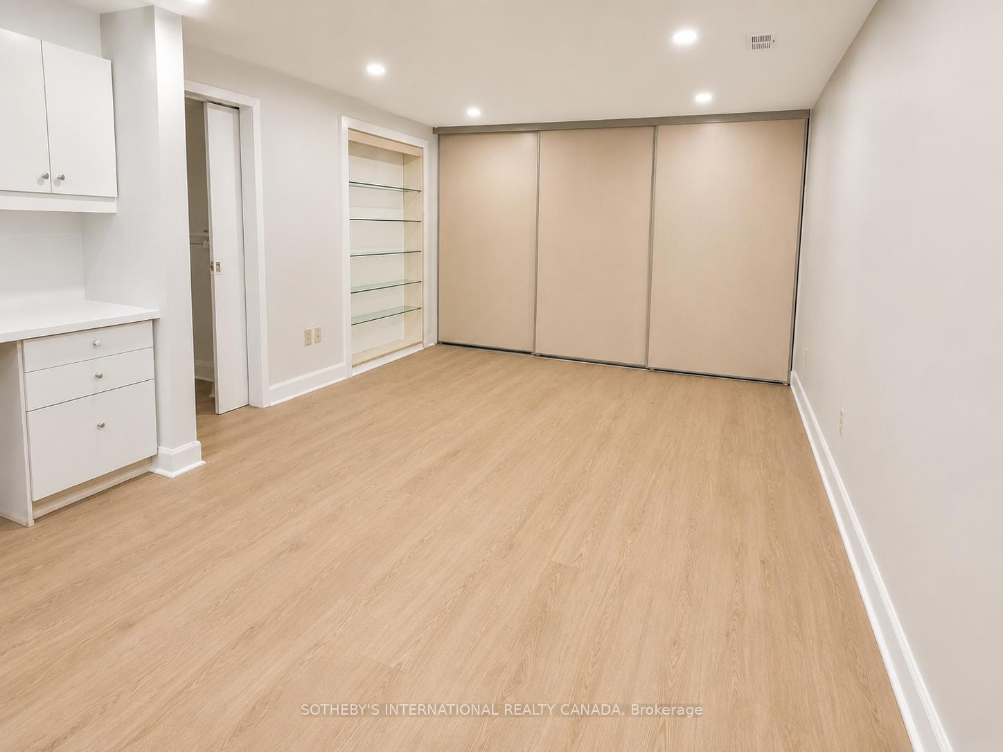 Photo 17 of 9 Lloydminster Crescent, North York, Newtonbrook East — HOMEH