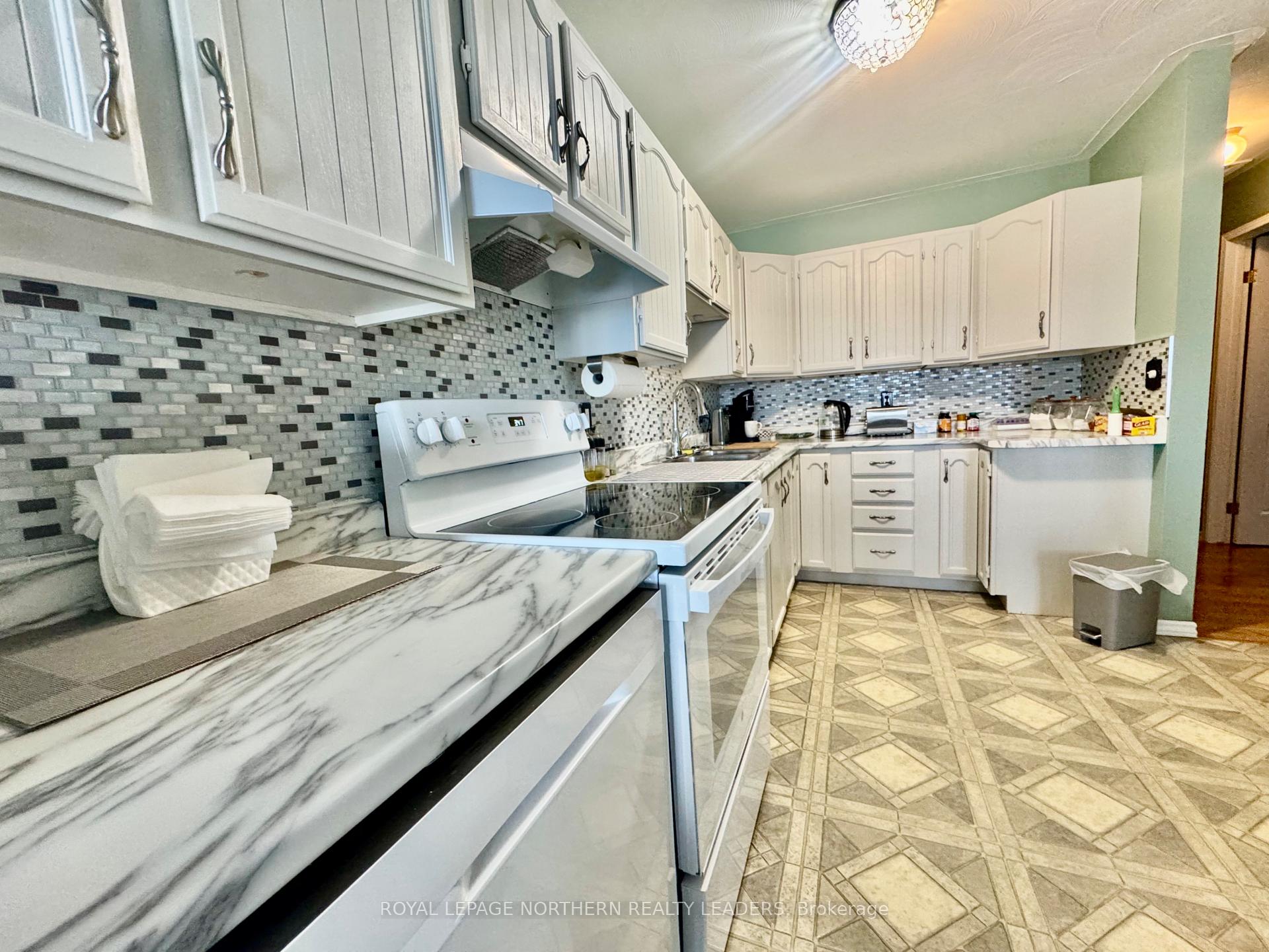 Photo 6 of 379 Lonergan Boulevard, Timmins, TNW - Riverpark — HOMEH