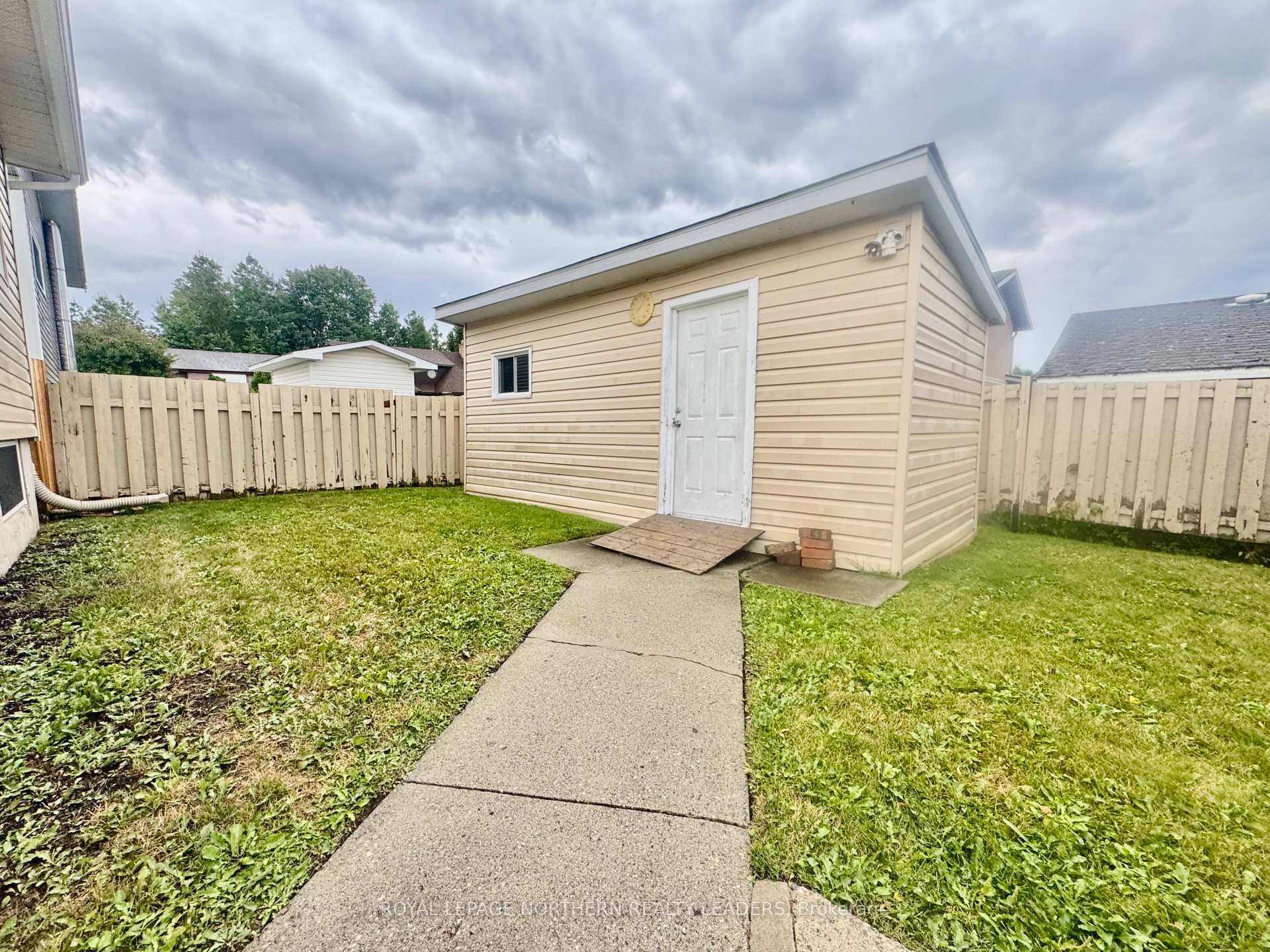 Photo 23 of 379 Lonergan Boulevard, Timmins, TNW - Riverpark — HOMEH