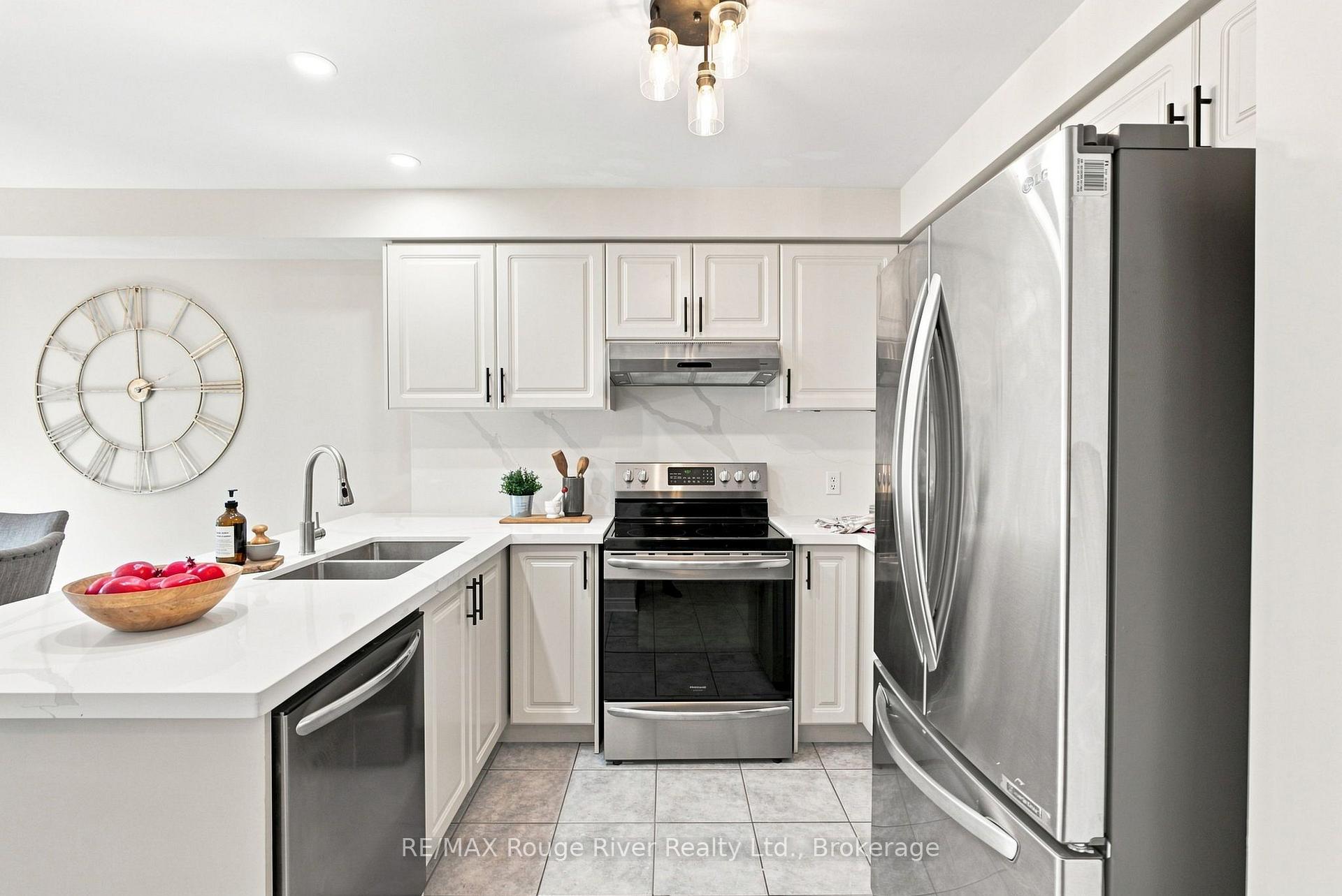 Photo 9 of 14 Tormina Boulevard, Whitby, Taunton North — HOMEH