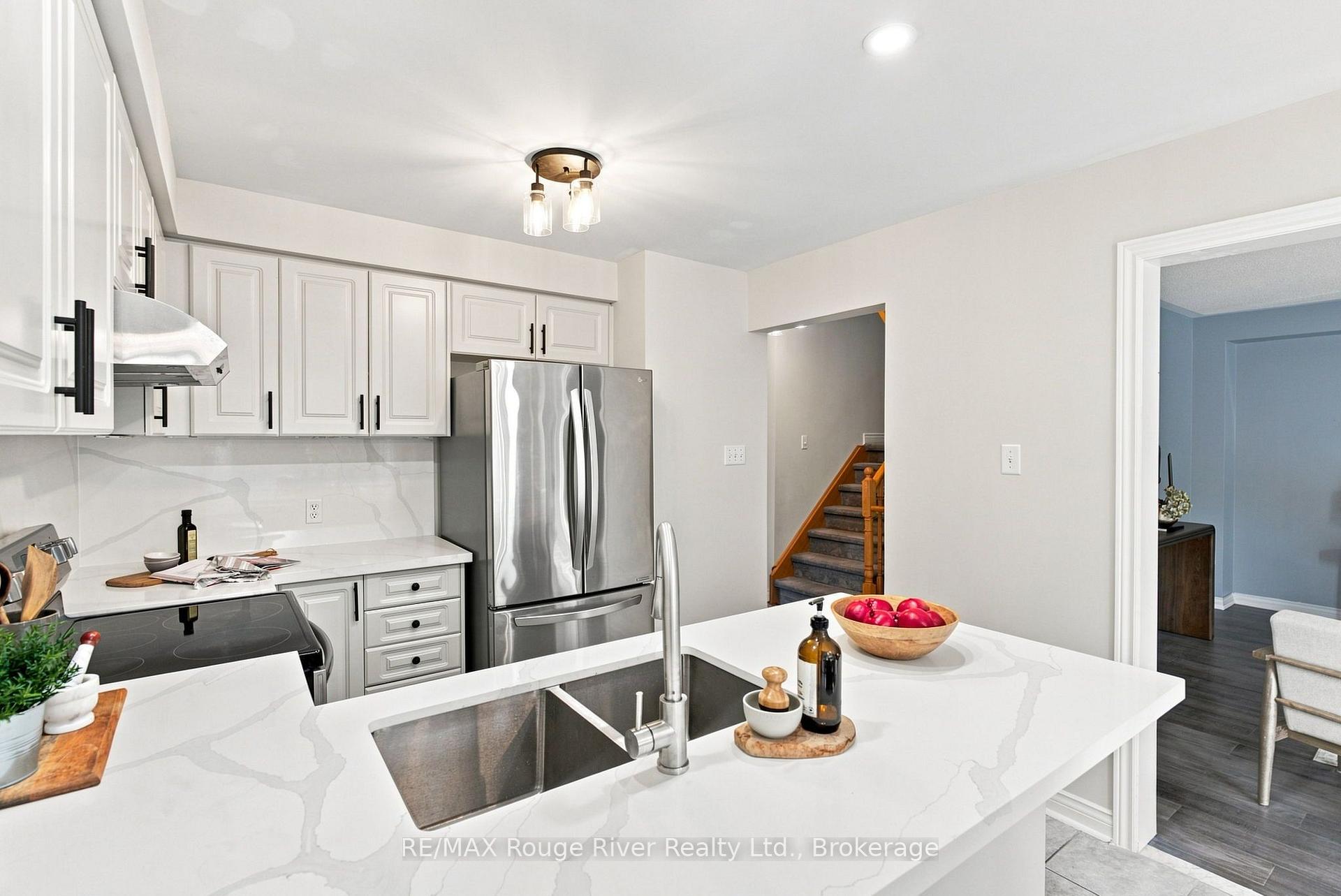 Photo 12 of 14 Tormina Boulevard, Whitby, Taunton North — HOMEH