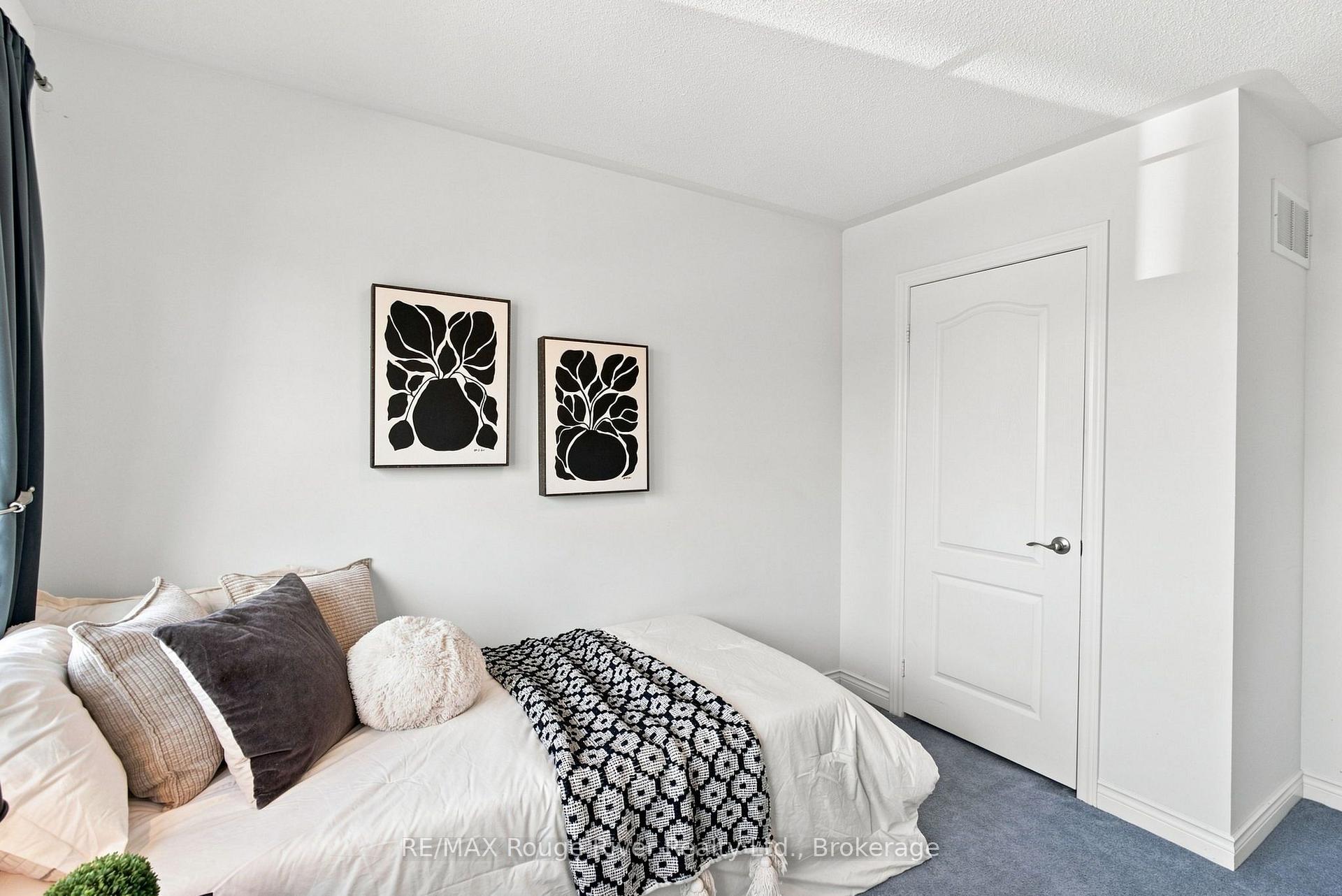 Photo 34 of 14 Tormina Boulevard, Whitby, Taunton North — HOMEH