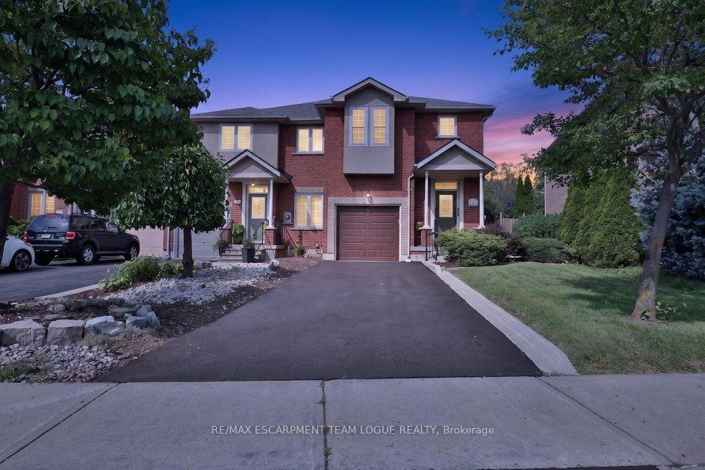 Photo 2 of 2391 Dalebrook Drive, Oakville, Wedgewood Creek — HOMEH