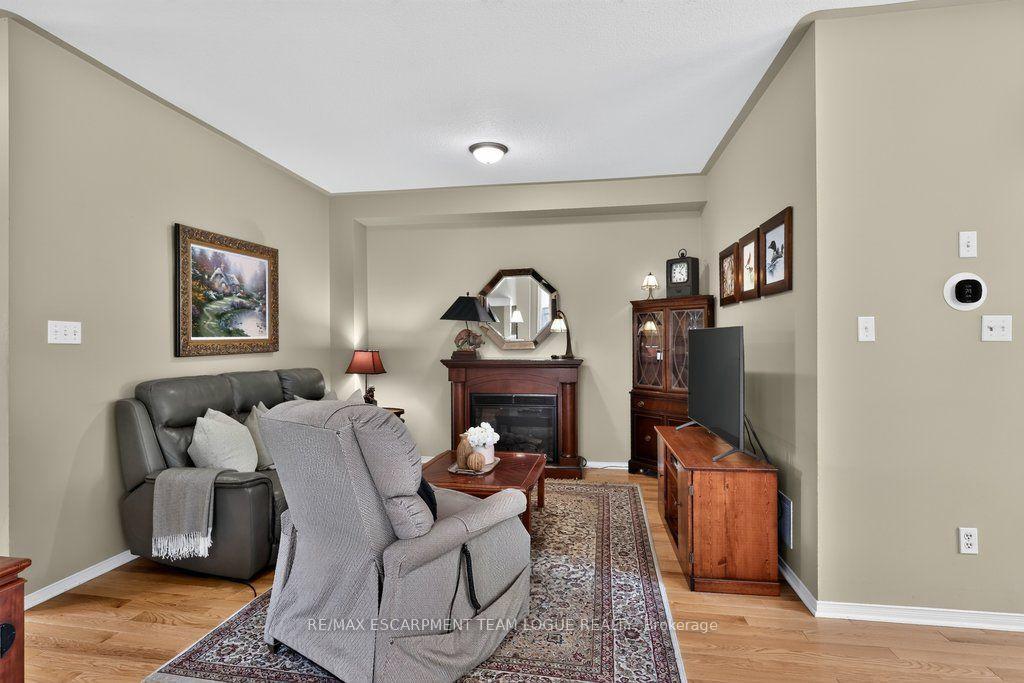 Photo 10 of 2391 Dalebrook Drive, Oakville, Wedgewood Creek — HOMEH