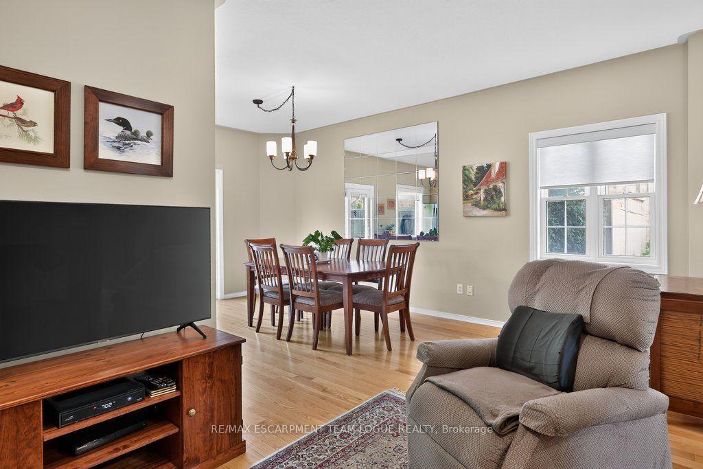 Photo 11 of 2391 Dalebrook Drive, Oakville, Wedgewood Creek — HOMEH