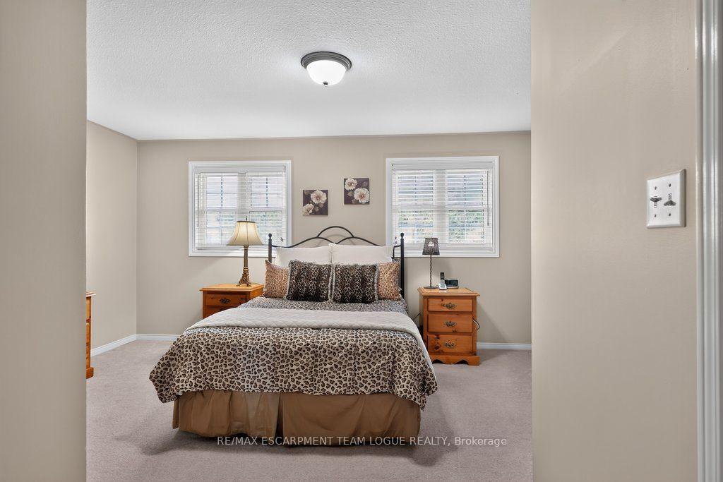 Photo 20 of 2391 Dalebrook Drive, Oakville, Wedgewood Creek — HOMEH