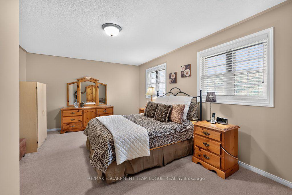 Photo 22 of 2391 Dalebrook Drive, Oakville, Wedgewood Creek — HOMEH