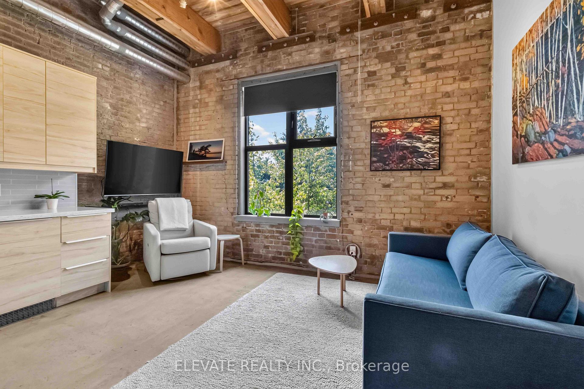 Front of Unit 312, 363 Sorauren Avenue
