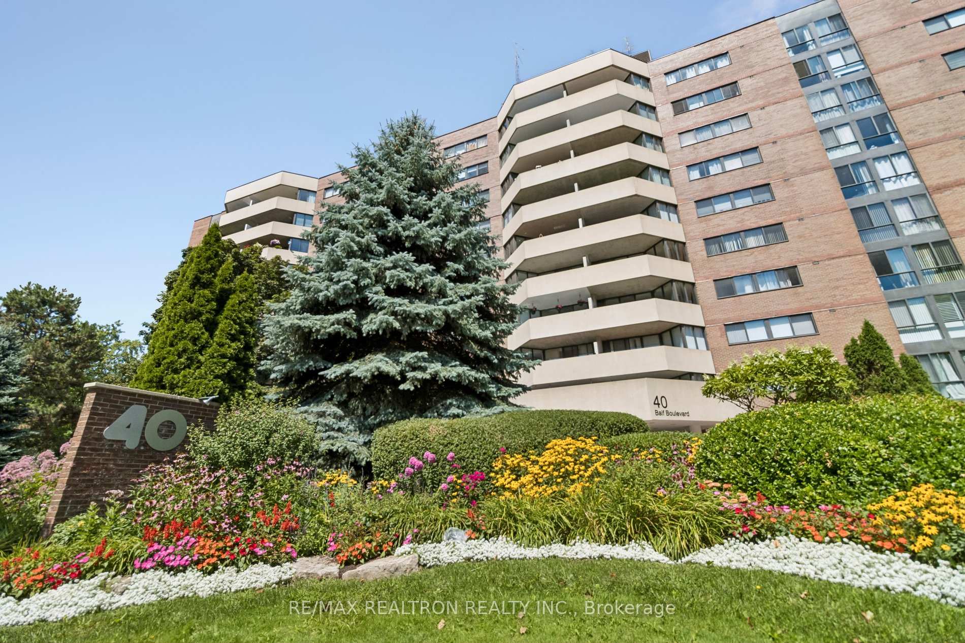 Photo 3 of Unit 208, 40 Baif Boulevard, Richmond Hill, North Richvale — HOMEH