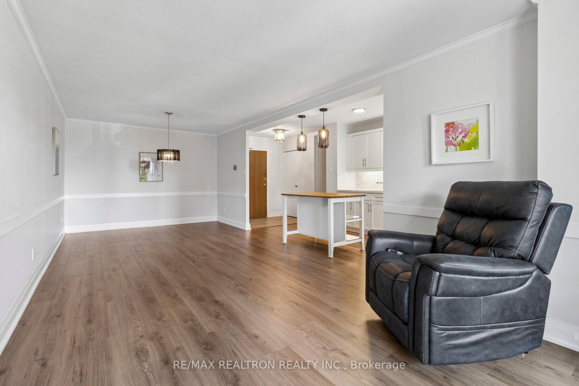 Photo 13 of Unit 208, 40 Baif Boulevard, Richmond Hill, North Richvale — HOMEH
