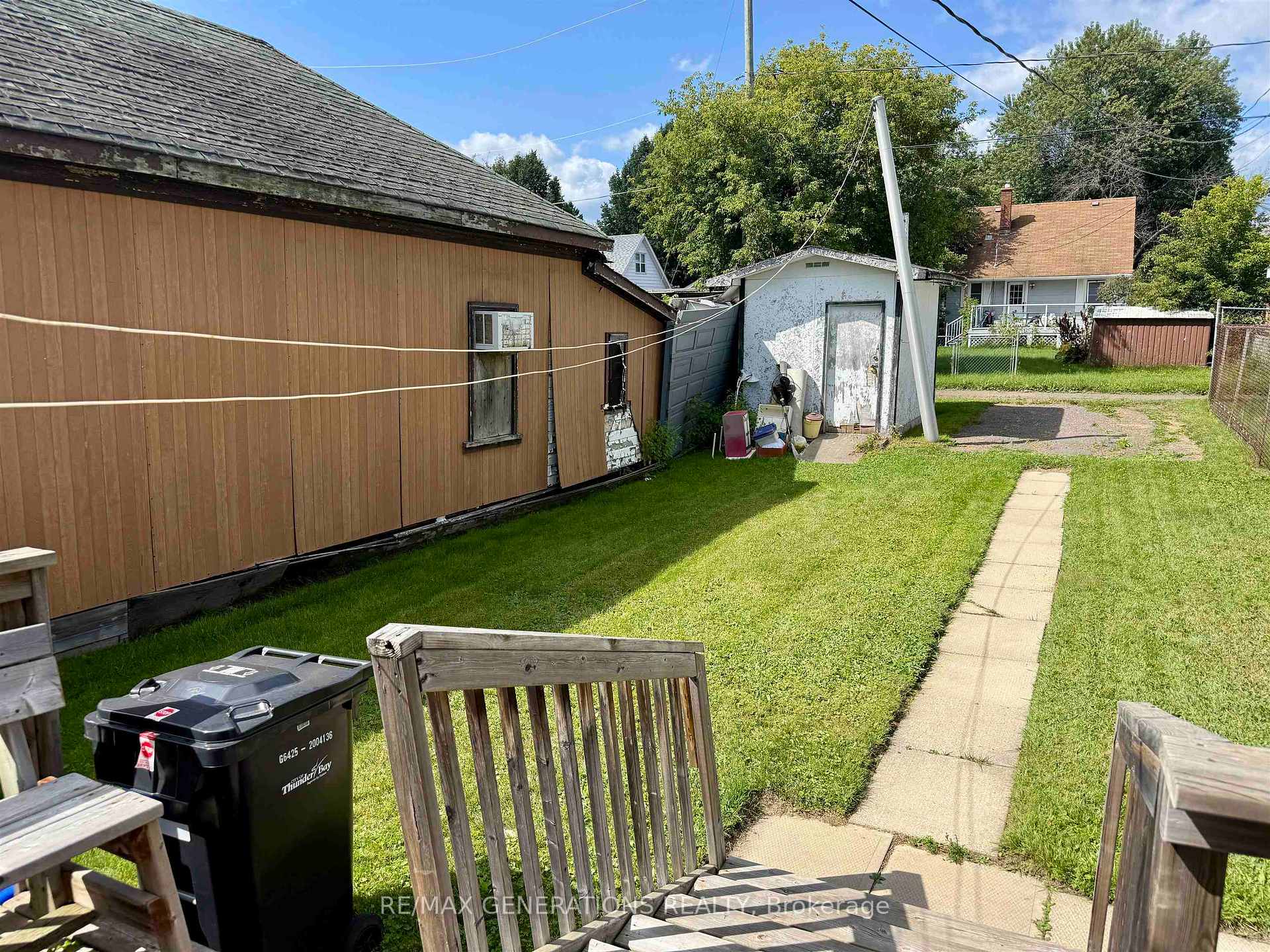 Photo 10 of 711 Brodie Street N, Thunder Bay, McKeller Park — HOMEH