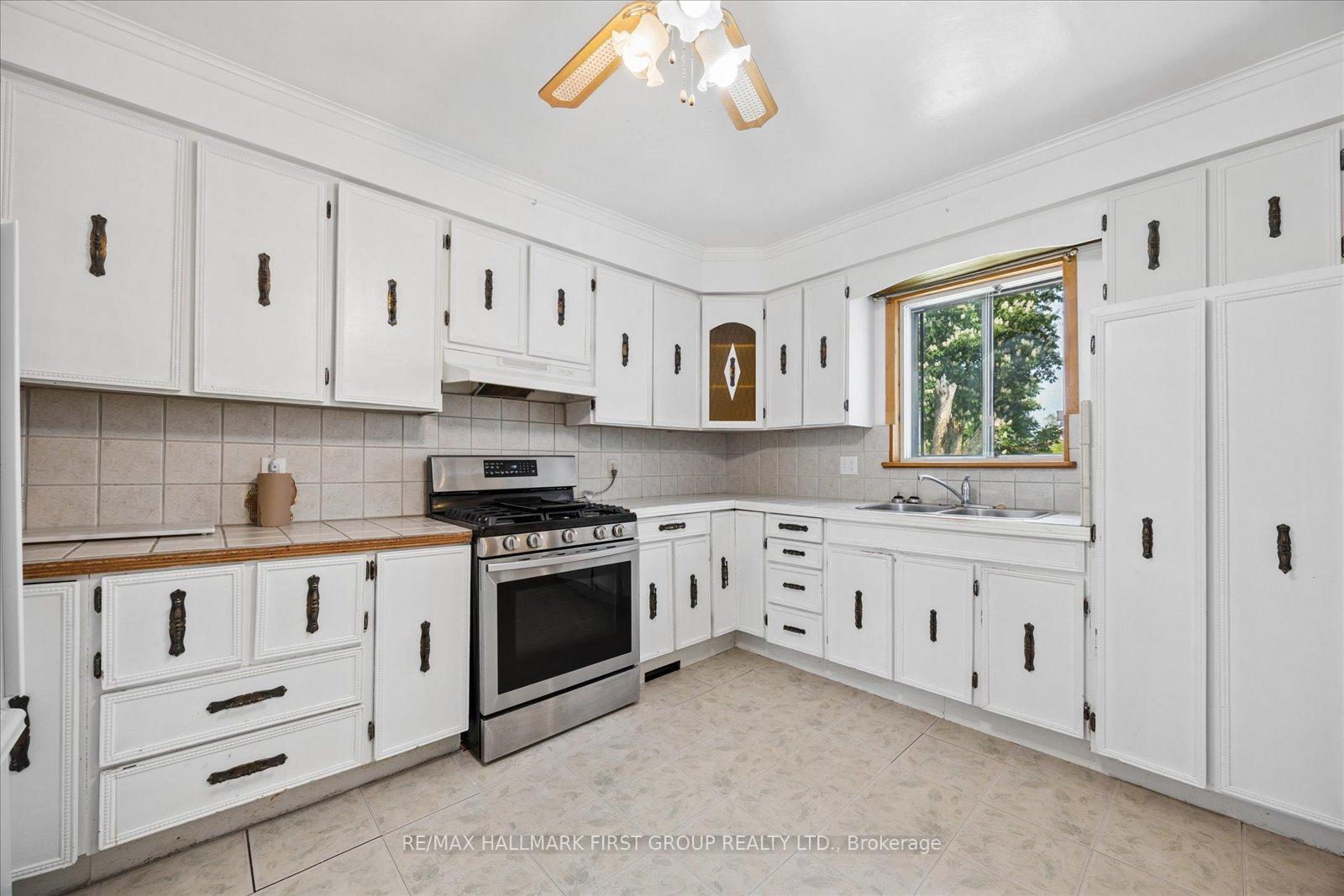 Photo 5 of 2944 Ebony Street, Ajax, South East — HOMEH