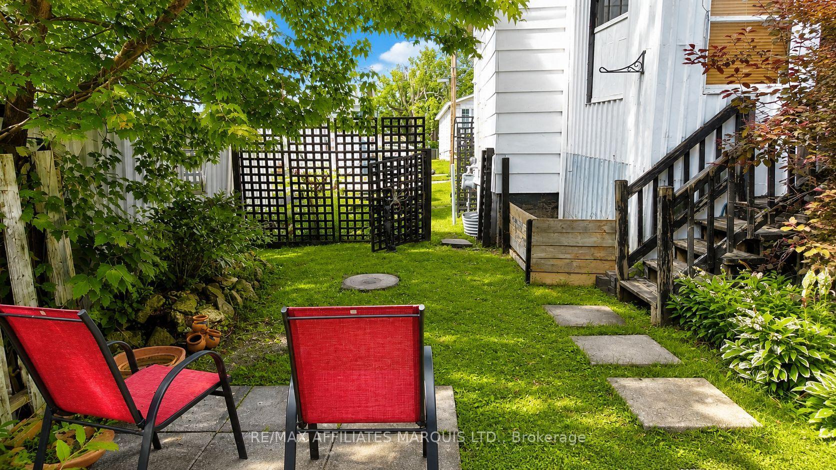 Photo 6 of 521 Burton Avenue, Cornwall, Cornwall — HOMEH
