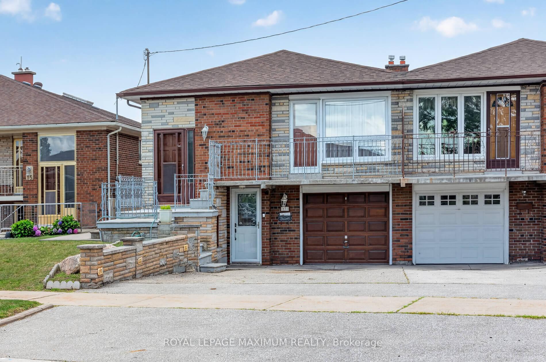 Photo 1 of 11 Hisey Crescent, North York, Black Creek — HOMEH