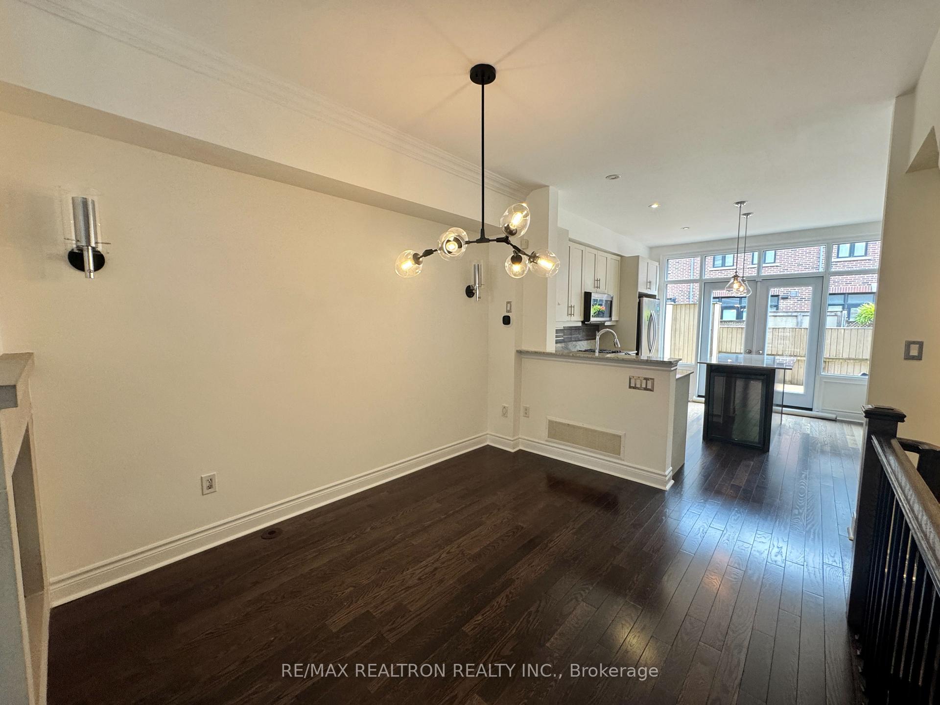 Photo 7 of 54 Cormier Heights, Etobicoke, Mimico — HOMEH