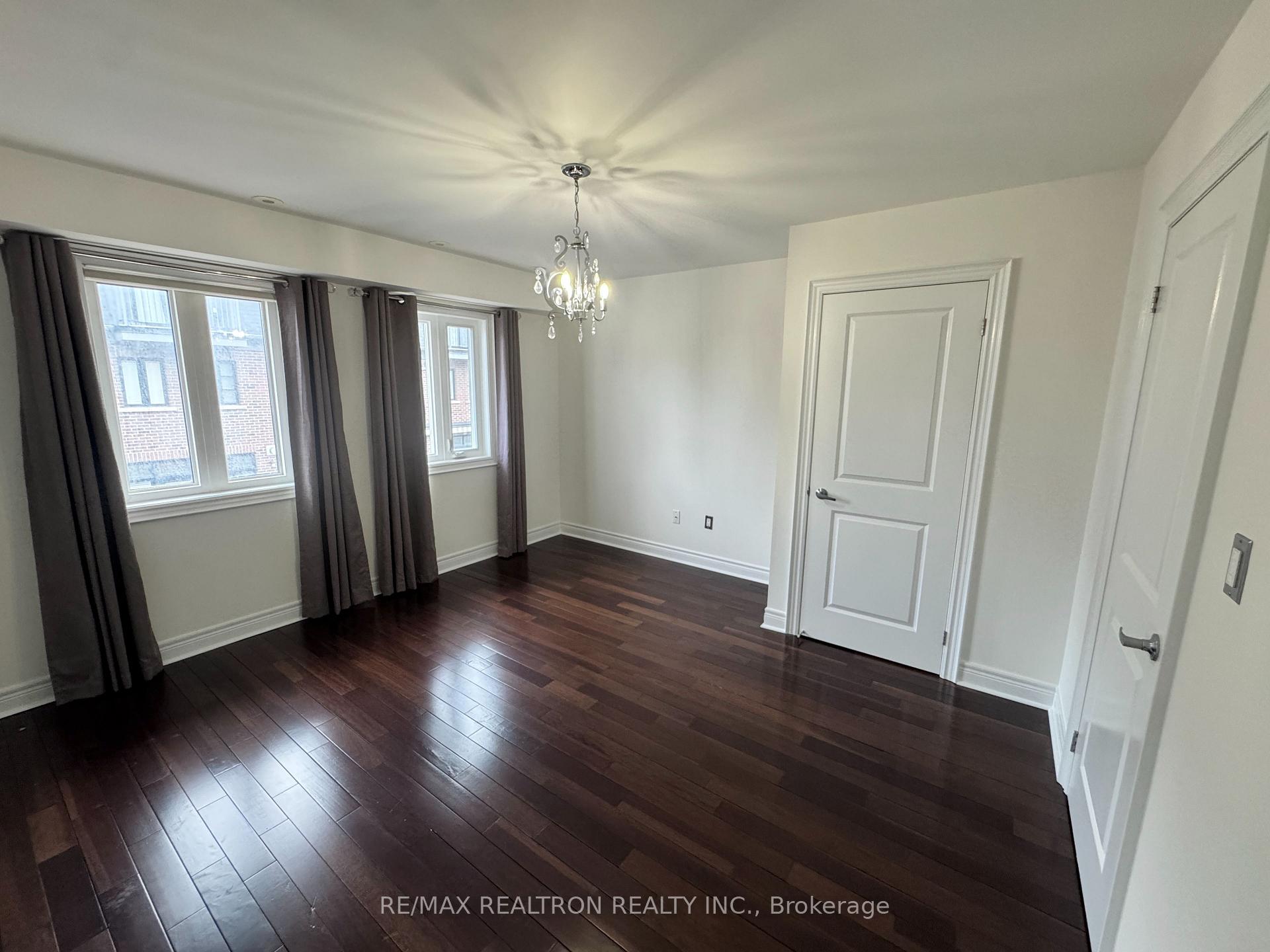 Photo 11 of 54 Cormier Heights, Etobicoke, Mimico — HOMEH