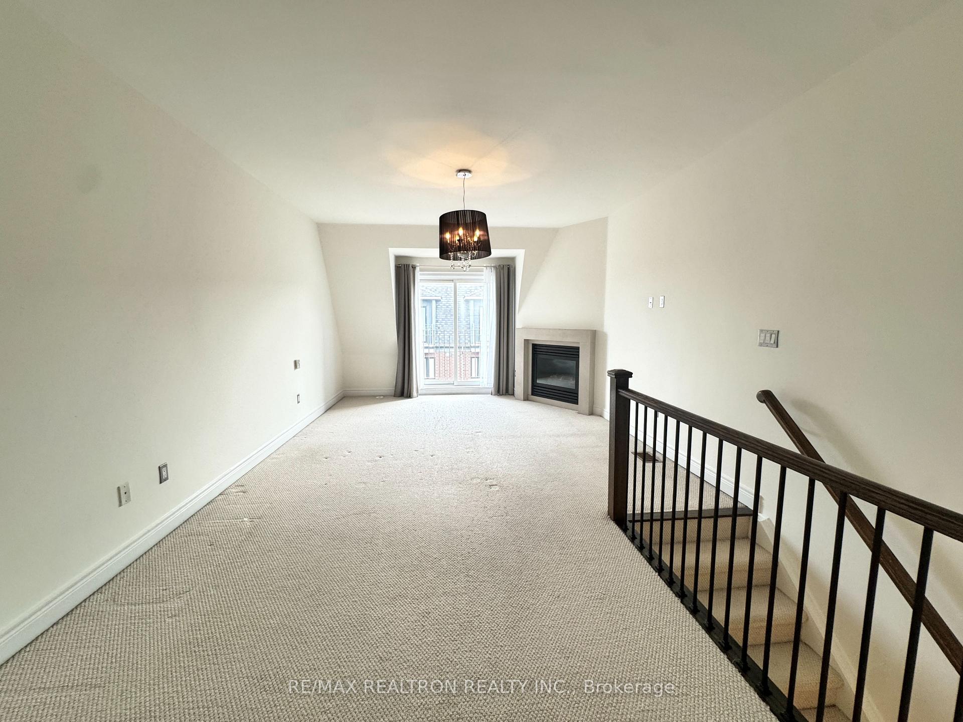 Photo 20 of 54 Cormier Heights, Etobicoke, Mimico — HOMEH