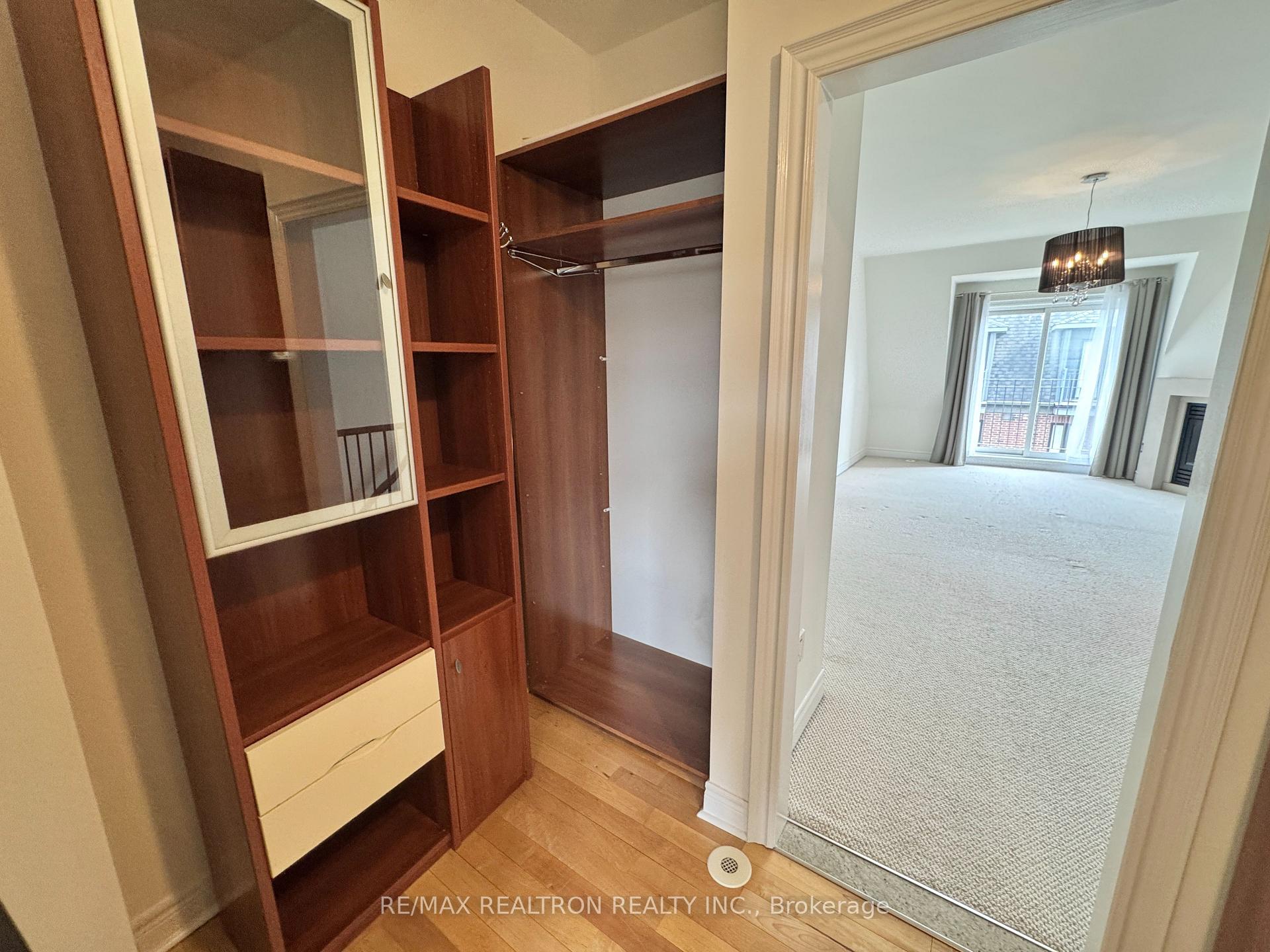 Photo 22 of 54 Cormier Heights, Etobicoke, Mimico — HOMEH
