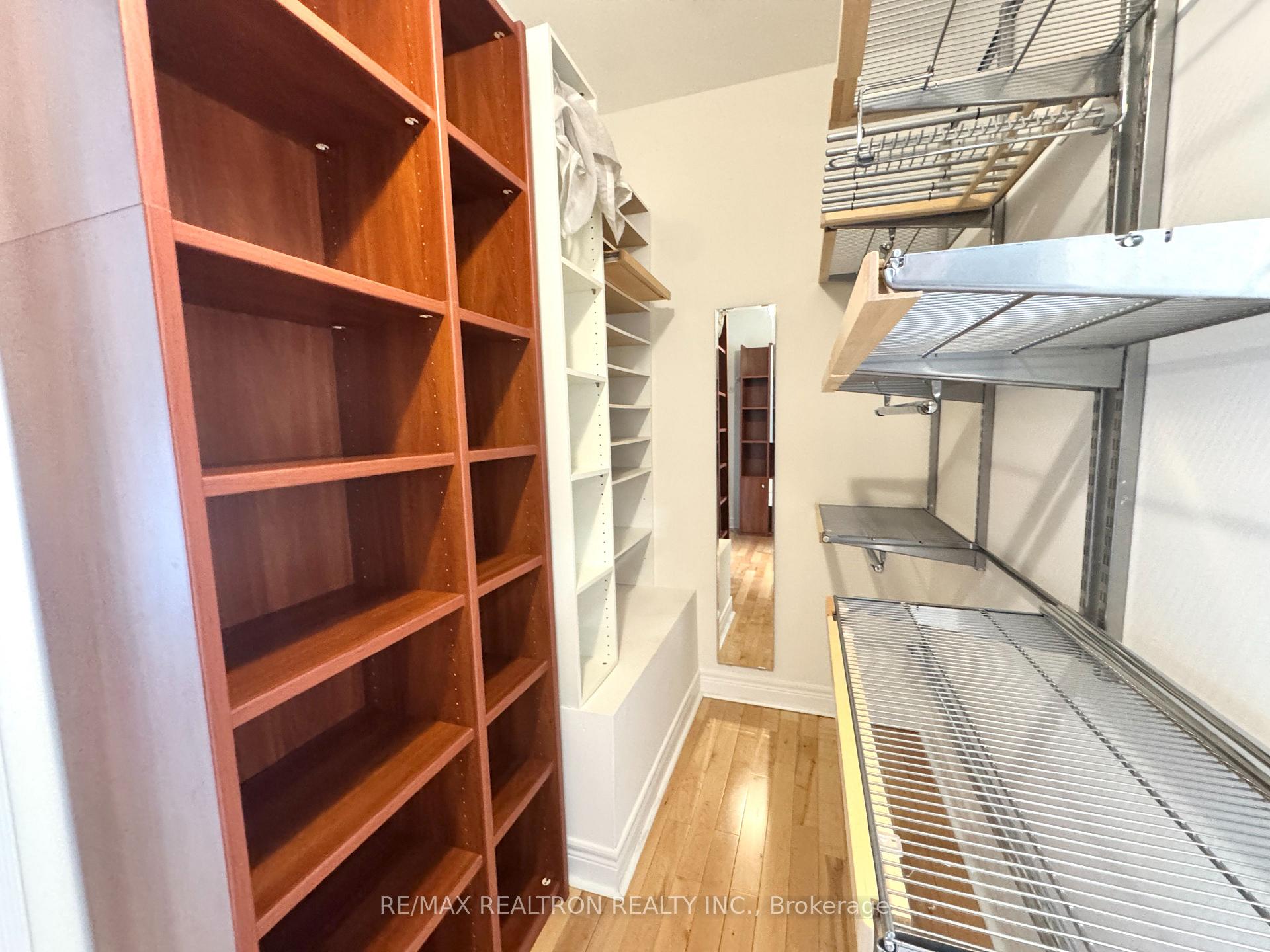 Photo 23 of 54 Cormier Heights, Etobicoke, Mimico — HOMEH