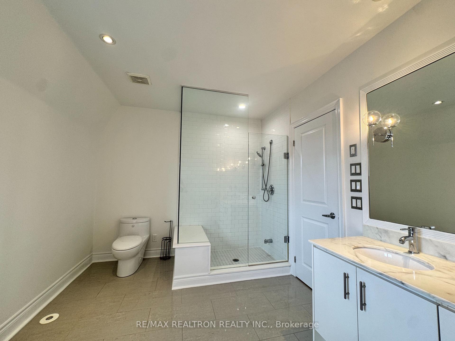 Photo 26 of 54 Cormier Heights, Etobicoke, Mimico — HOMEH