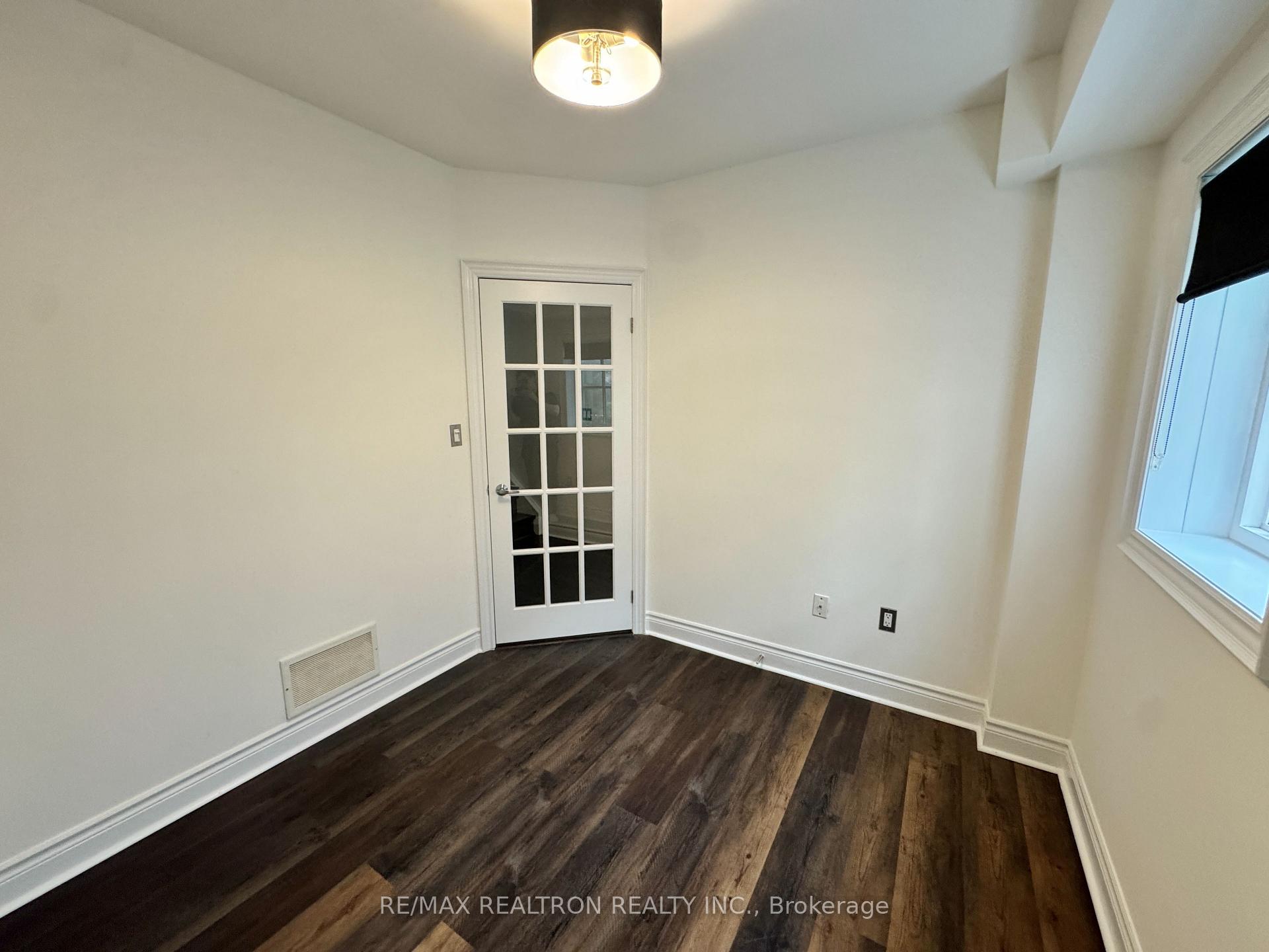 Photo 28 of 54 Cormier Heights, Etobicoke, Mimico — HOMEH