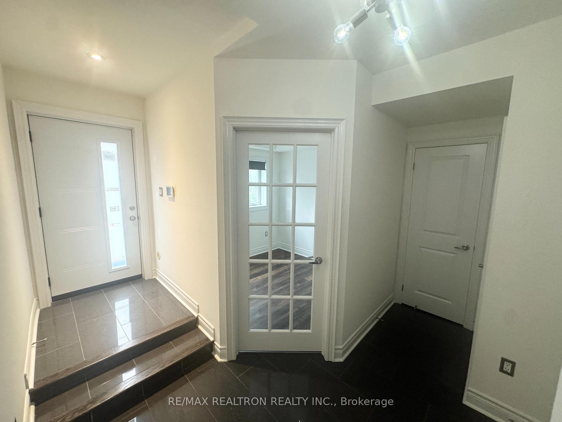 Photo 30 of 54 Cormier Heights, Etobicoke, Mimico — HOMEH