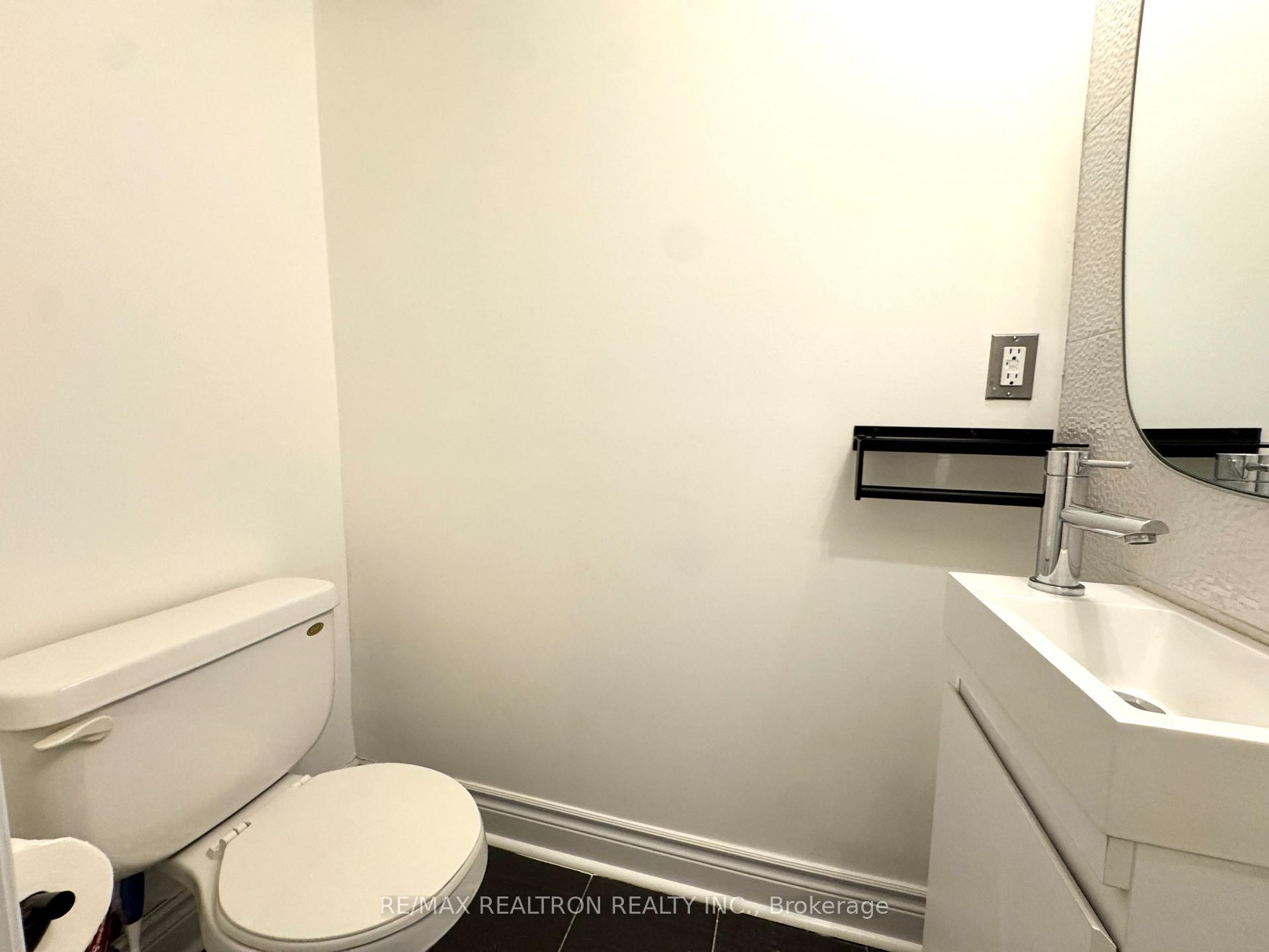 Photo 34 of 54 Cormier Heights, Etobicoke, Mimico — HOMEH