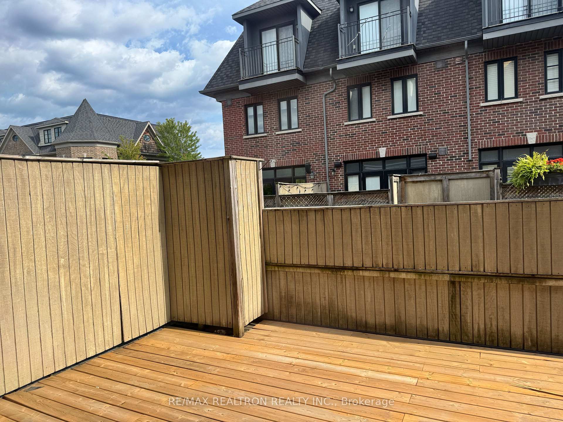 Photo 39 of 54 Cormier Heights, Etobicoke, Mimico — HOMEH