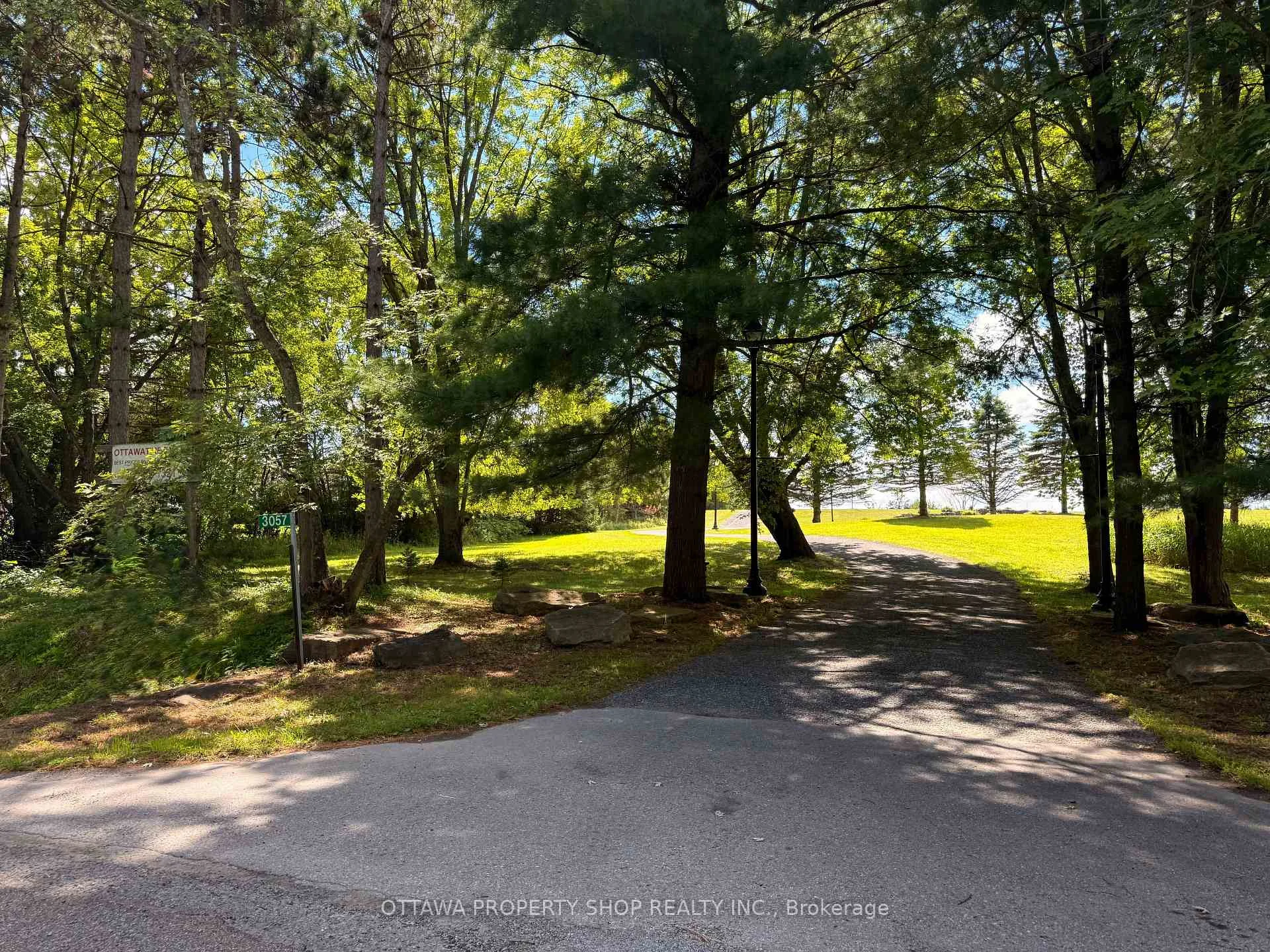 Photo 2 of 3031 Greenland Road, Ottawa, Dunrobin Shores — HOMEH