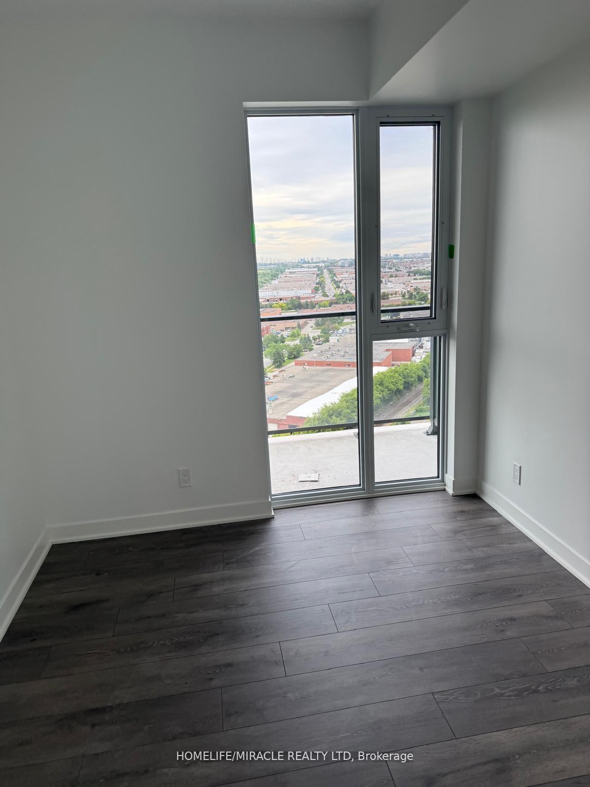 Photo 8 of Unit 2nd Brm, 6 Flavelle Trail, Vaughan, Steeles West Industrial — HOMEH