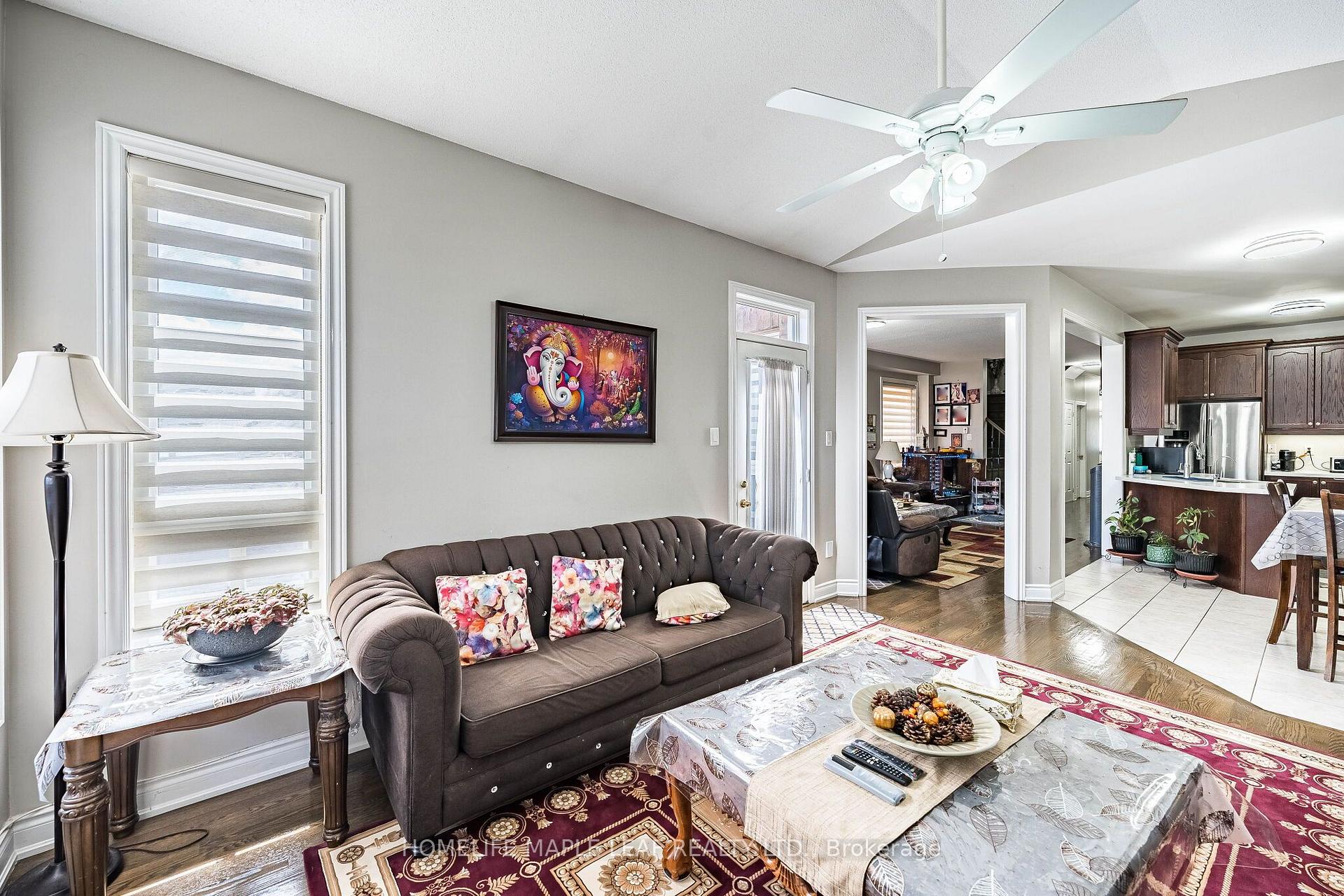 Photo 19 of 29 Gower Crescent, Brampton, Sandringham-Wellington — HOMEH