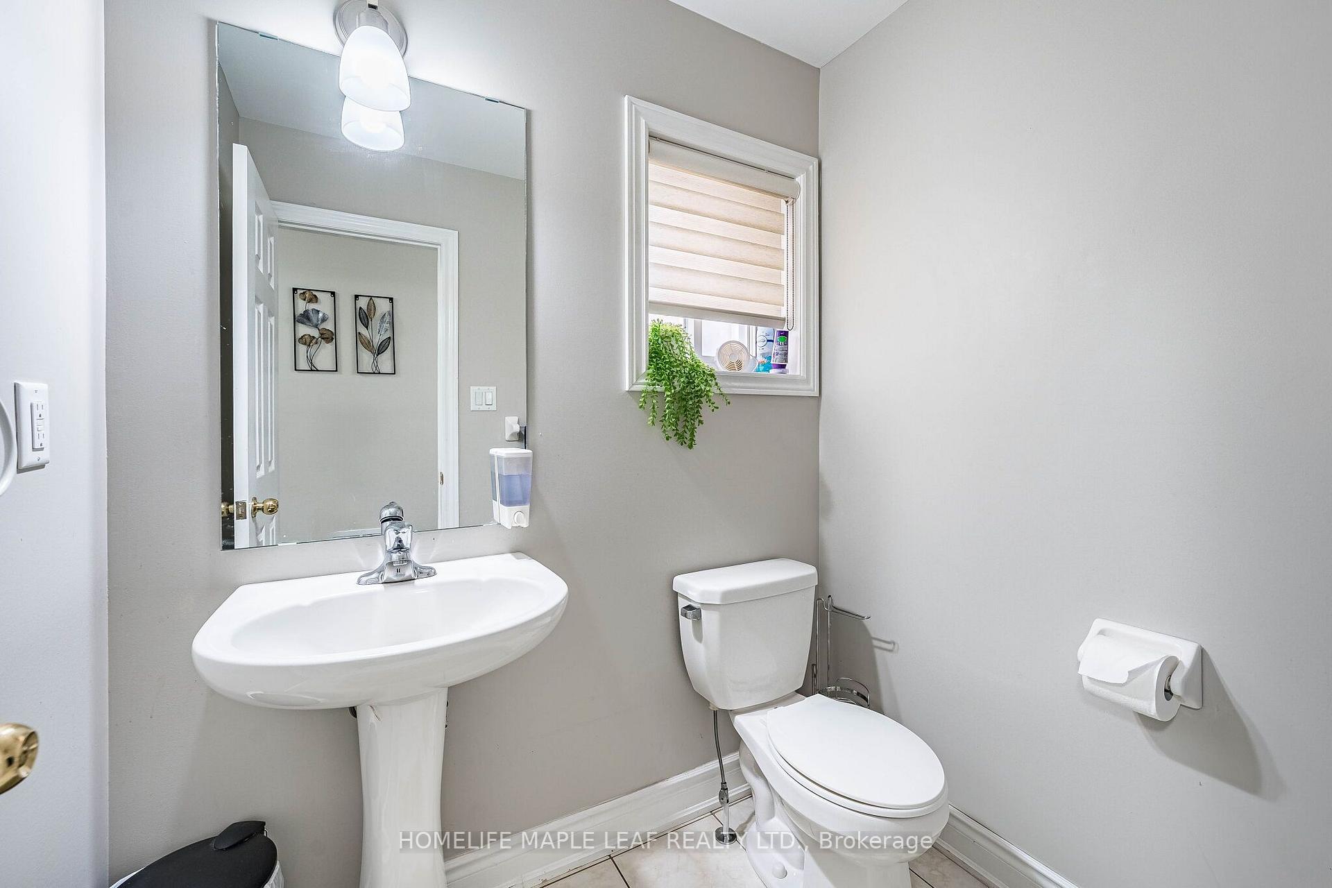Photo 21 of 29 Gower Crescent, Brampton, Sandringham-Wellington — HOMEH