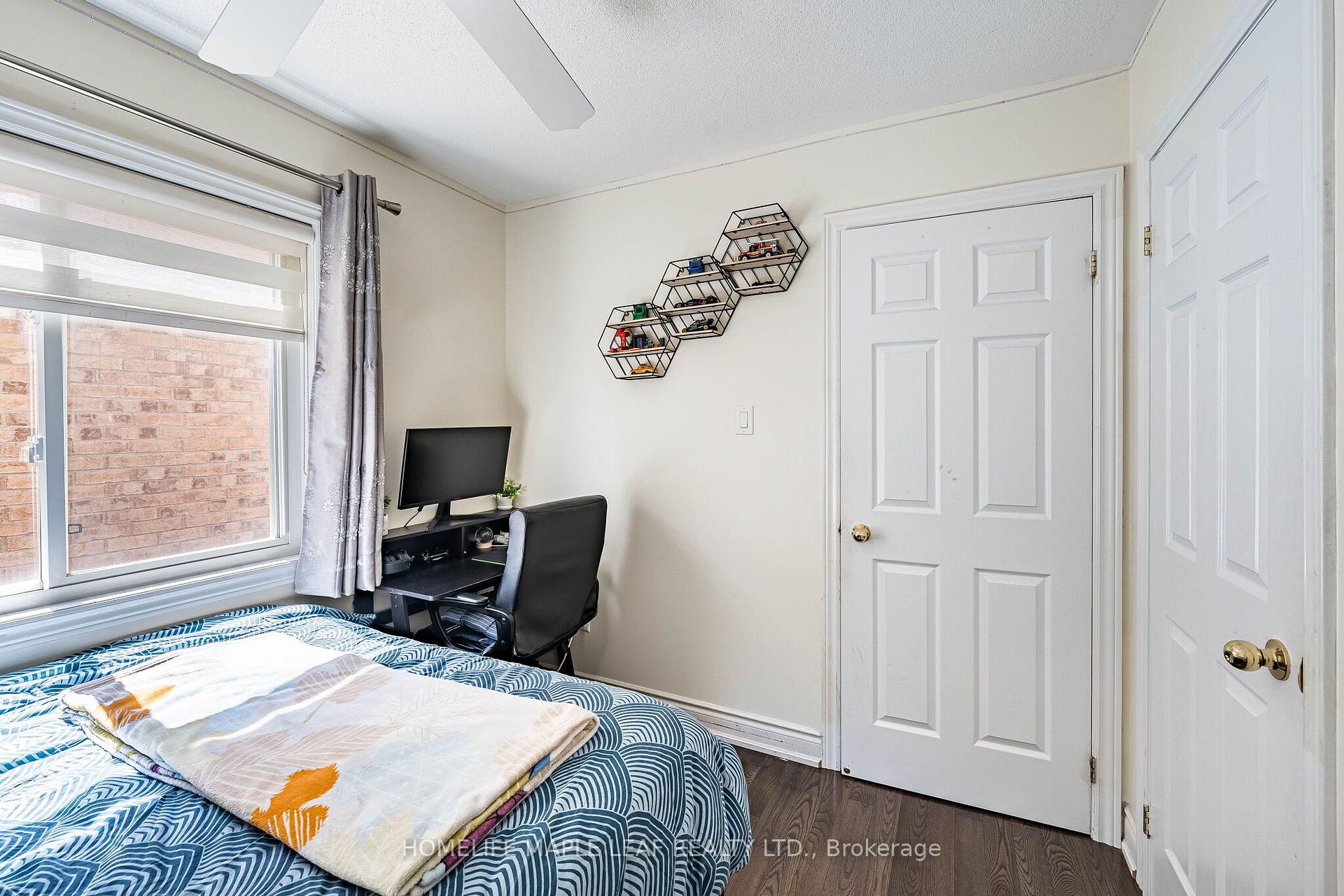 Photo 34 of 29 Gower Crescent, Brampton, Sandringham-Wellington — HOMEH