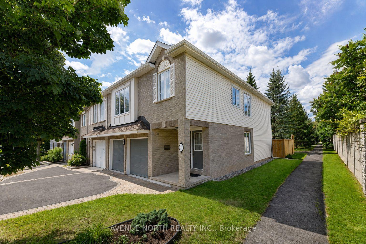 Photo 2 of 141 Gladeview Private, Ottawa, Upper Hunt Club — HOMEH