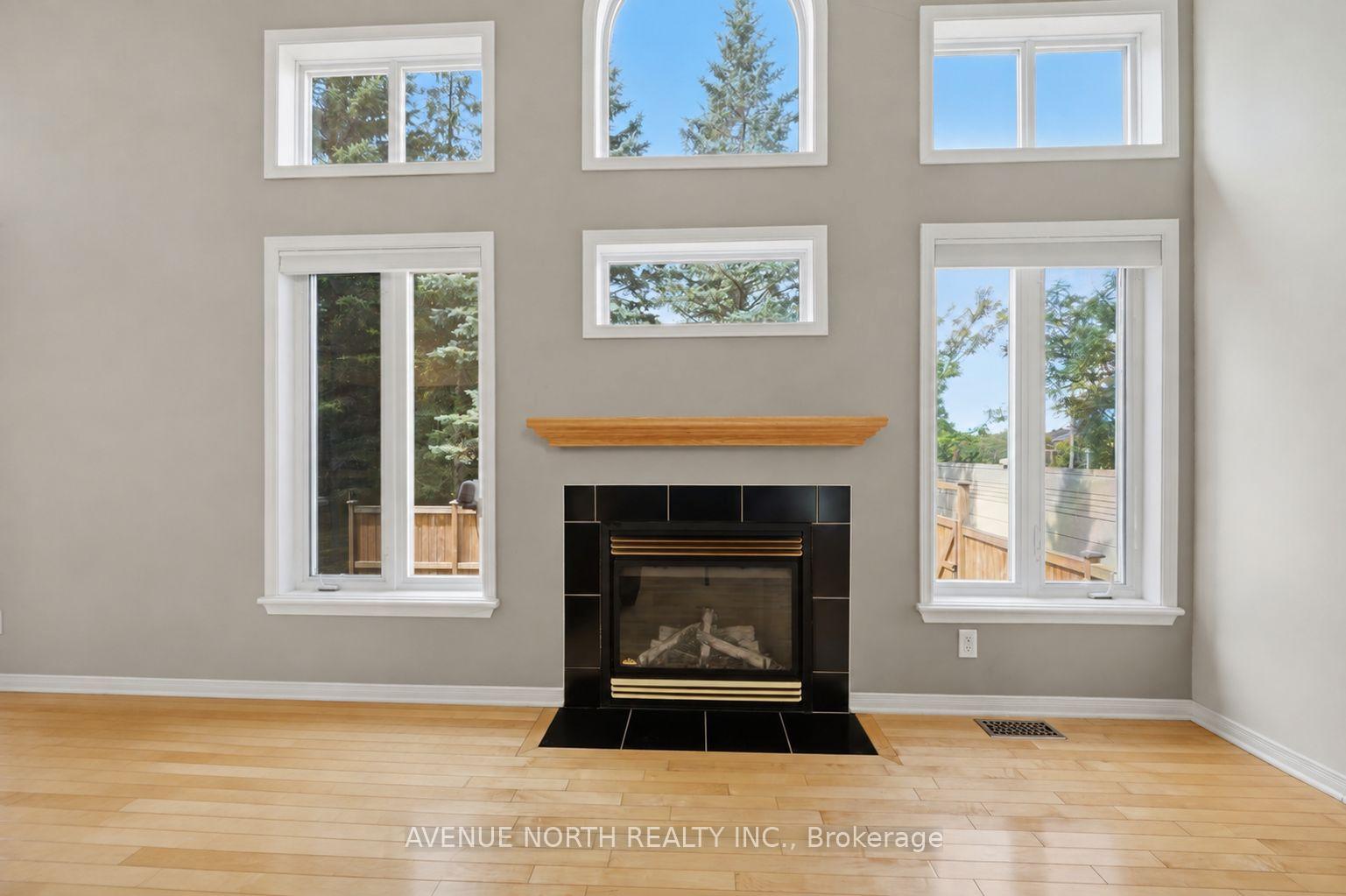 Photo 10 of 141 Gladeview Private, Ottawa, Upper Hunt Club — HOMEH