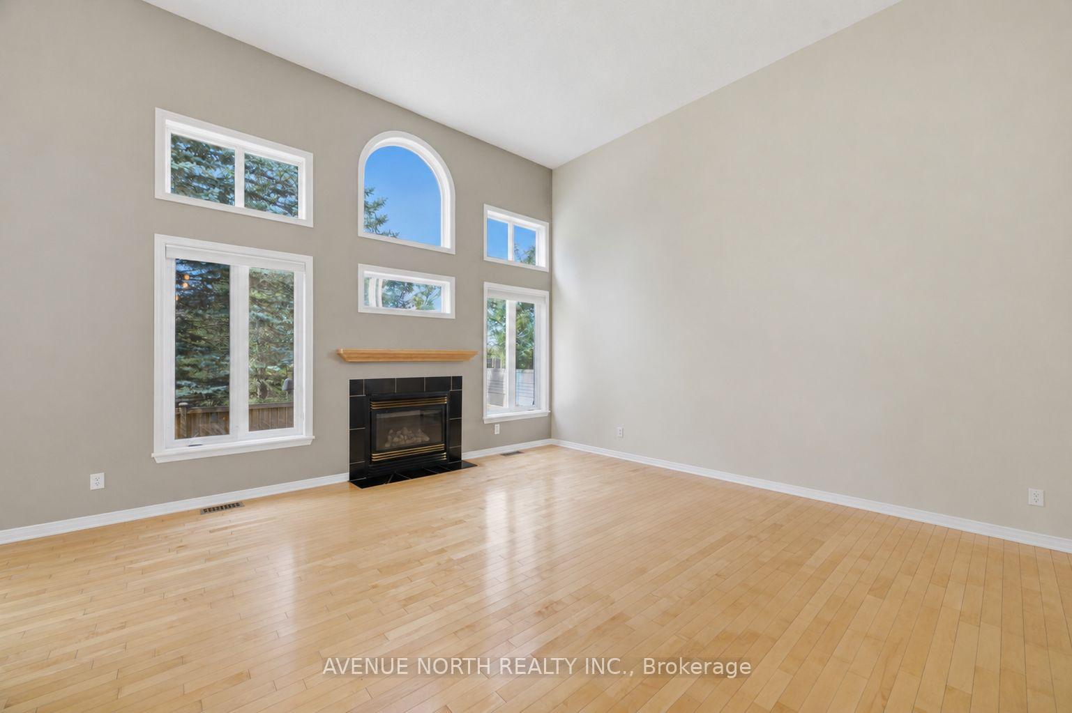 Photo 16 of 141 Gladeview Private, Ottawa, Upper Hunt Club — HOMEH