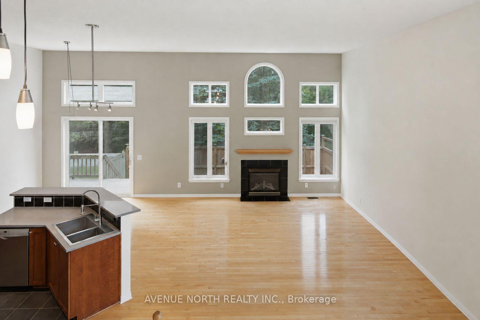 Photo 19 of 141 Gladeview Private, Ottawa, Upper Hunt Club — HOMEH