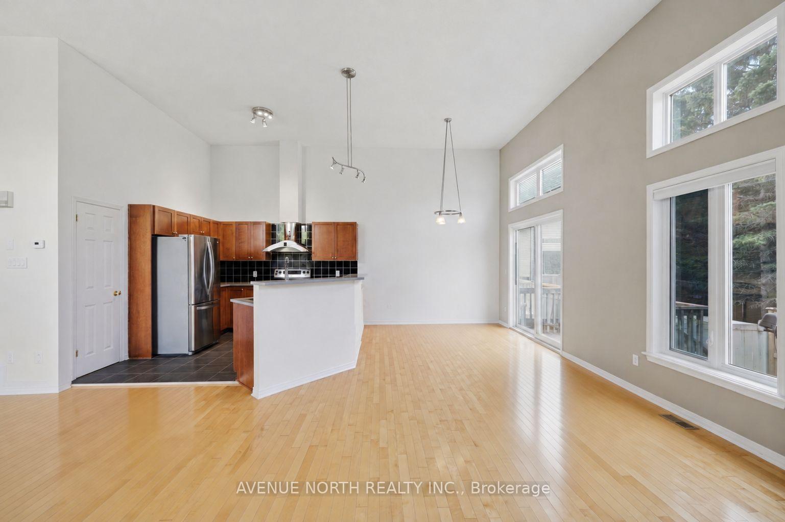 Photo 20 of 141 Gladeview Private, Ottawa, Upper Hunt Club — HOMEH