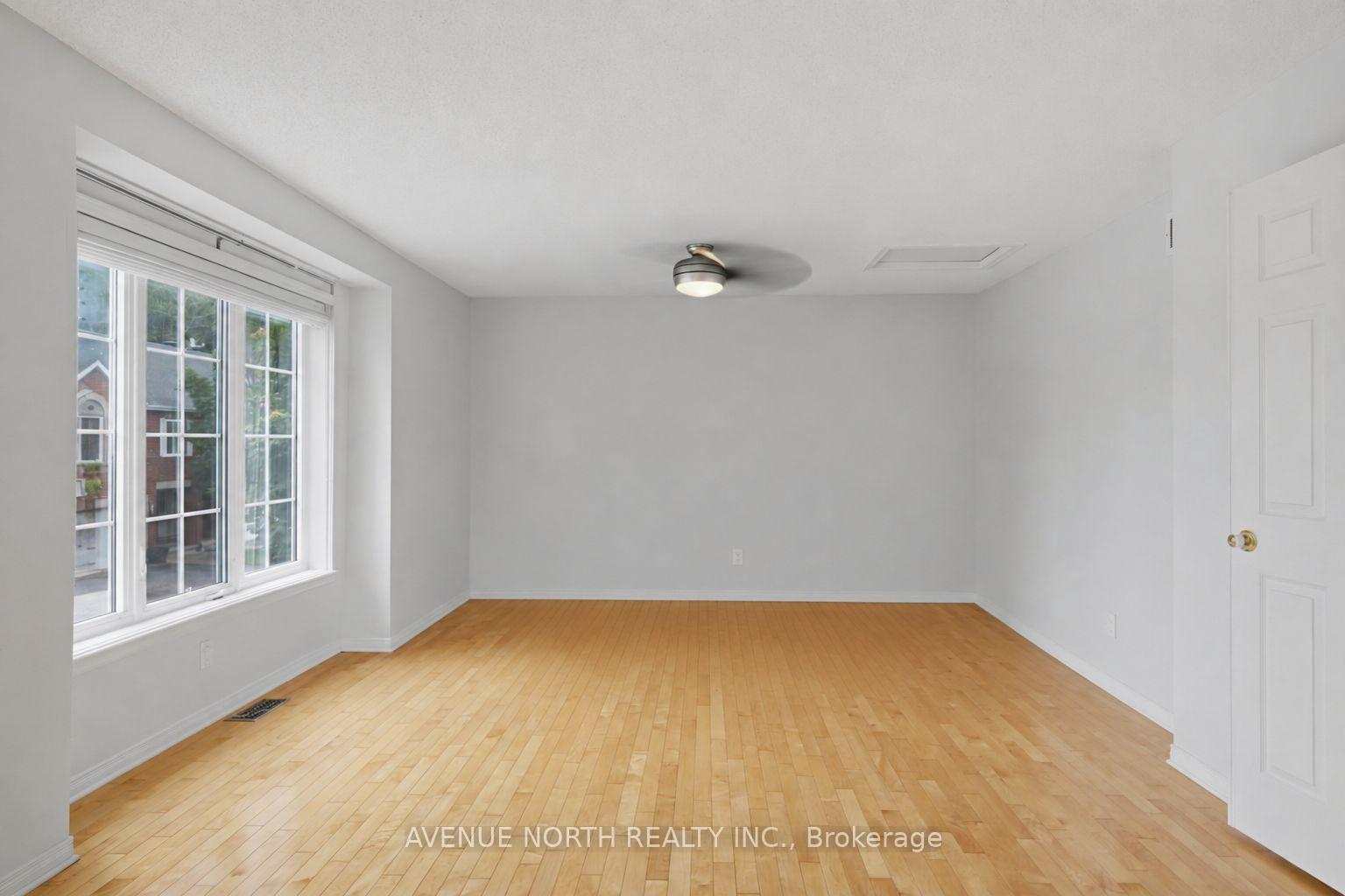 Photo 24 of 141 Gladeview Private, Ottawa, Upper Hunt Club — HOMEH