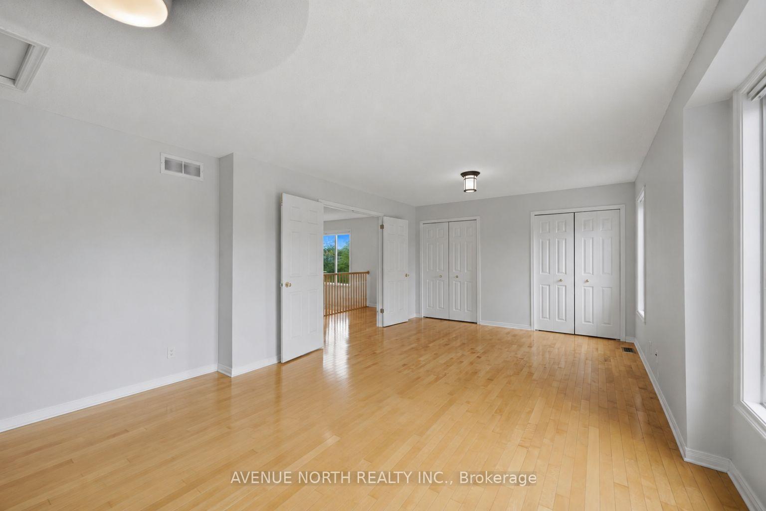 Photo 27 of 141 Gladeview Private, Ottawa, Upper Hunt Club — HOMEH